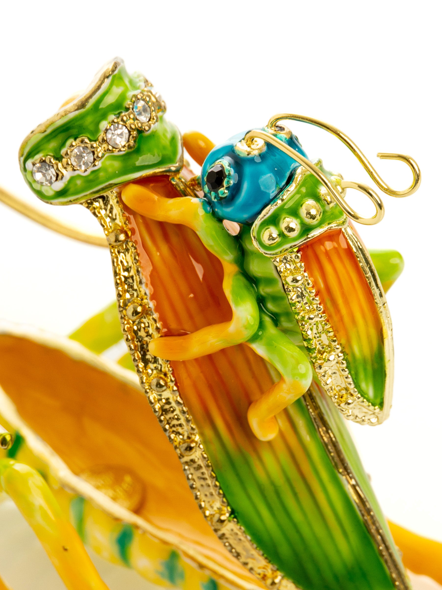 Keren Kopal Grasshopper with baby on the back