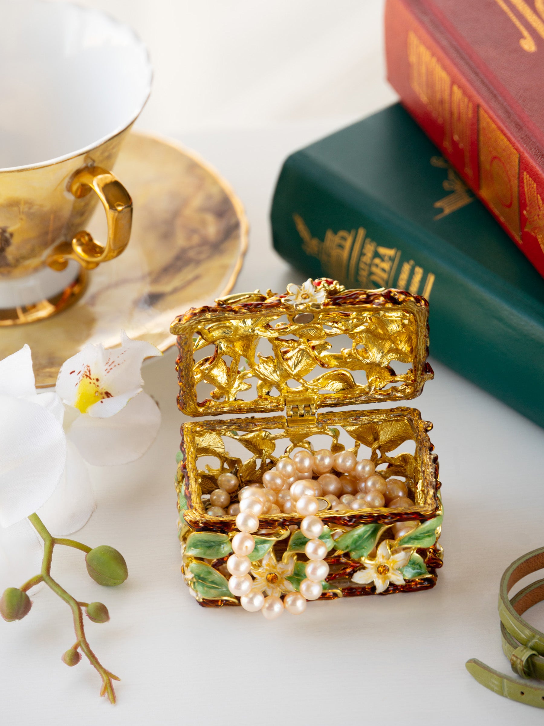 Keren Kopal Decorated Flowers Trinket Box