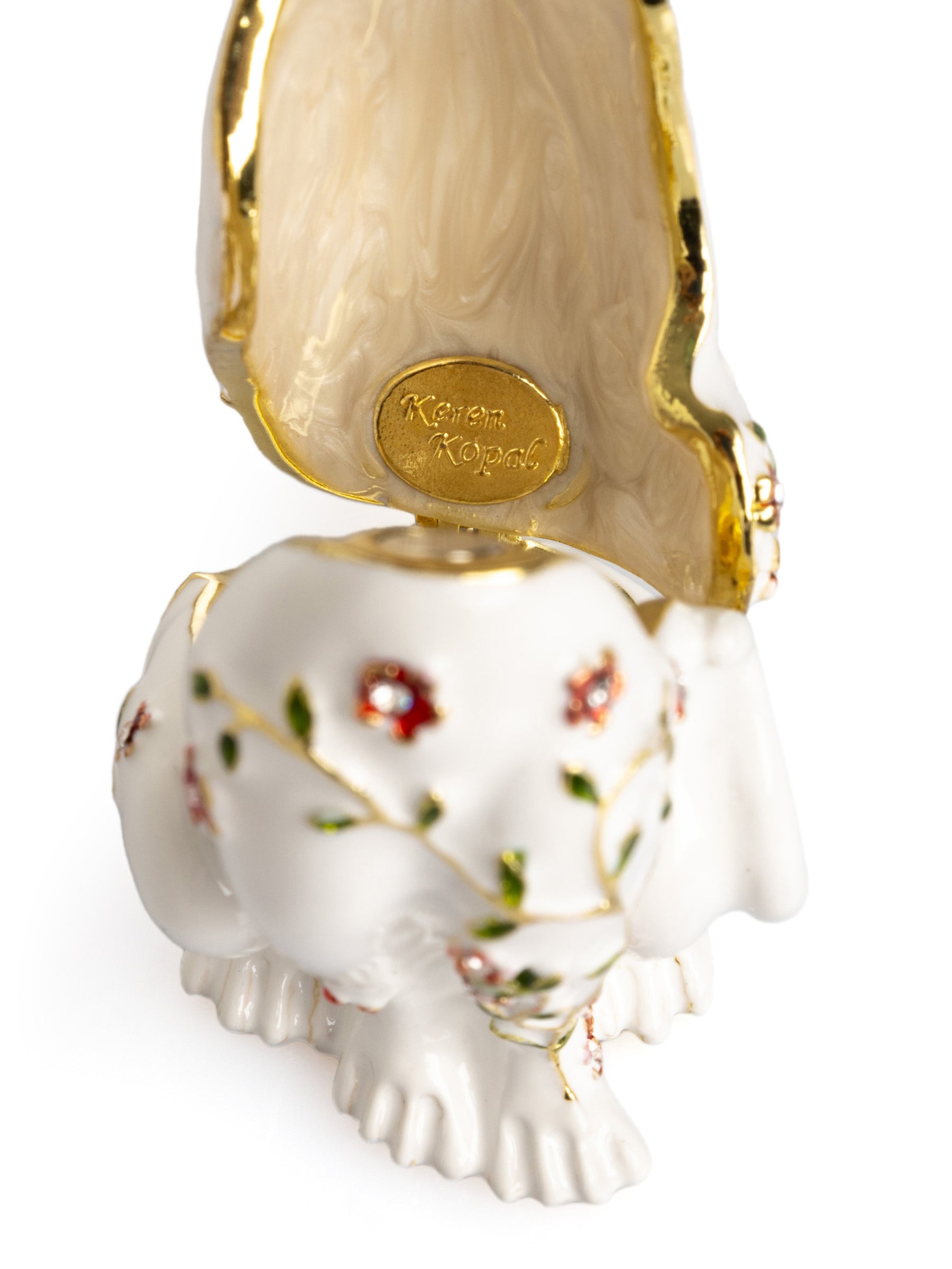 Keren Kopal White Cat with Flowers