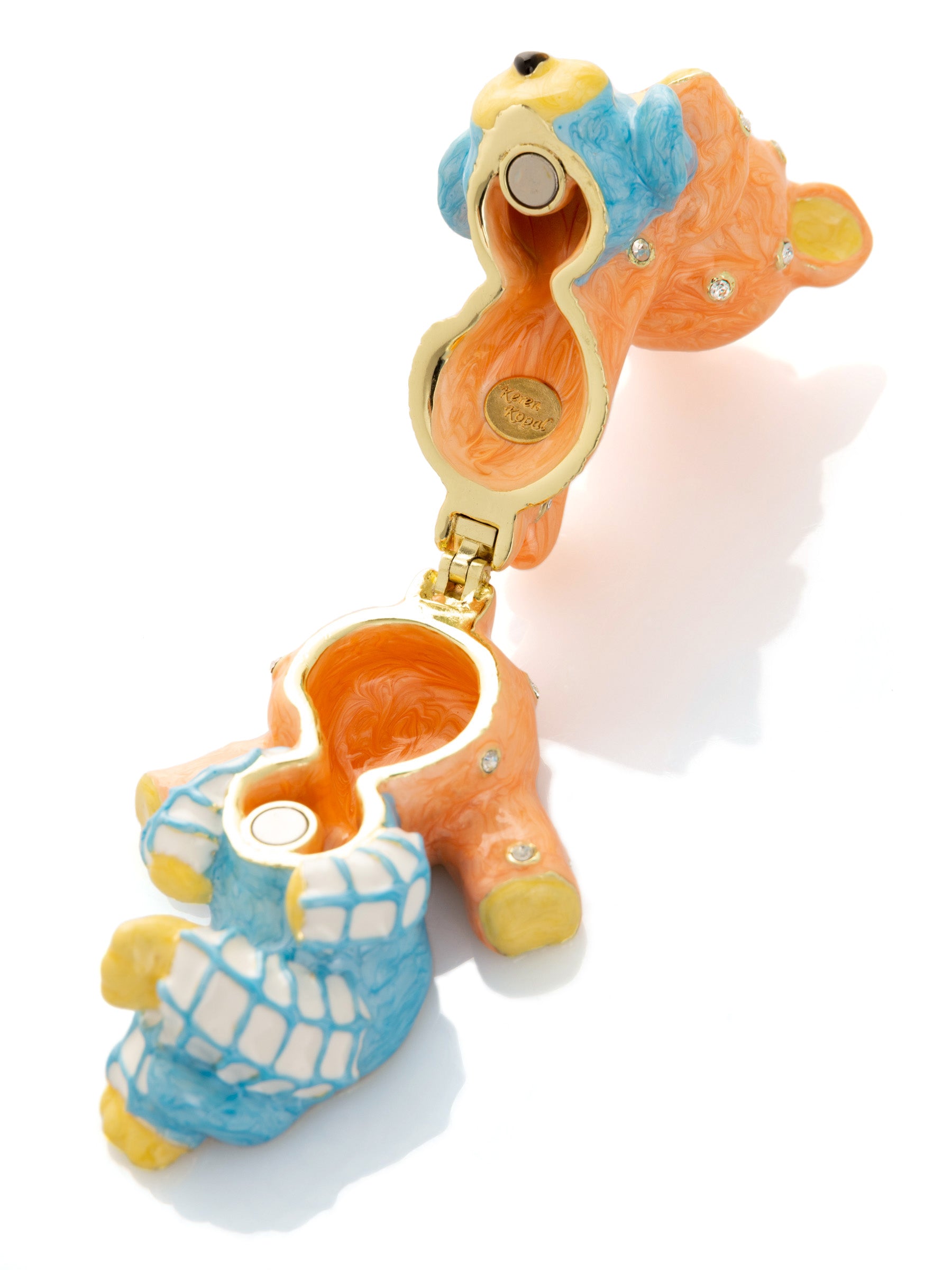 Keren Kopal Cat & Dog Friends sitting Together