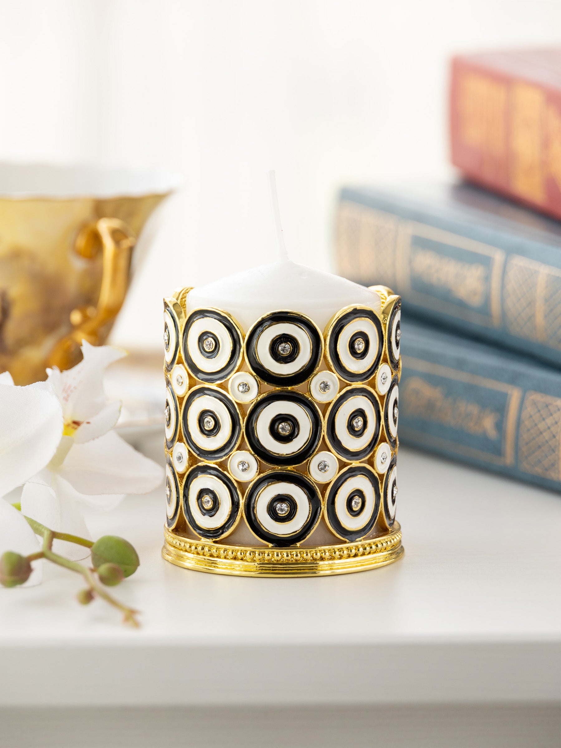 Keren Kopal Golden Decorated Candle Holder with Circles Pattern