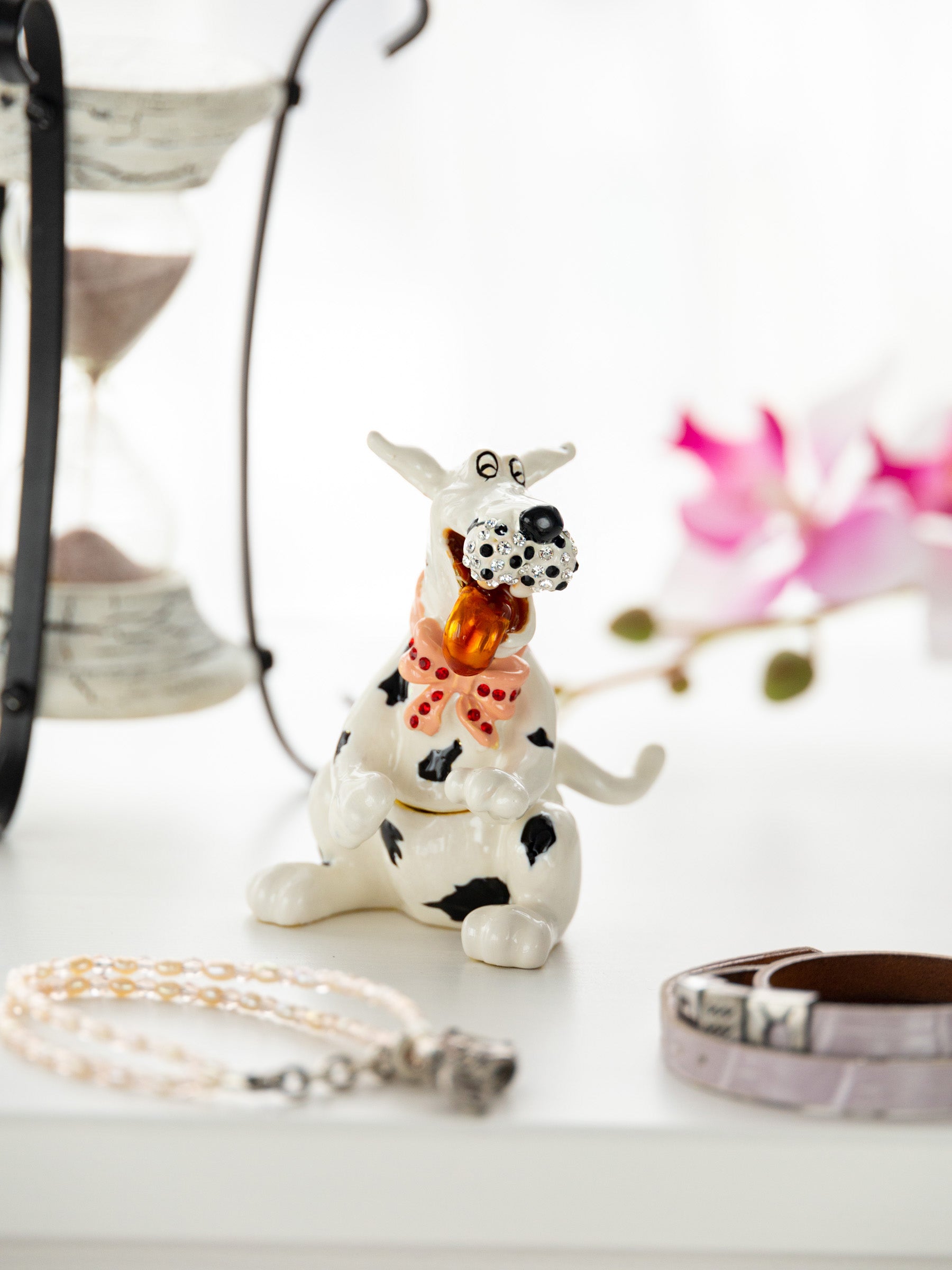 Keren Kopal White dalmatian dog