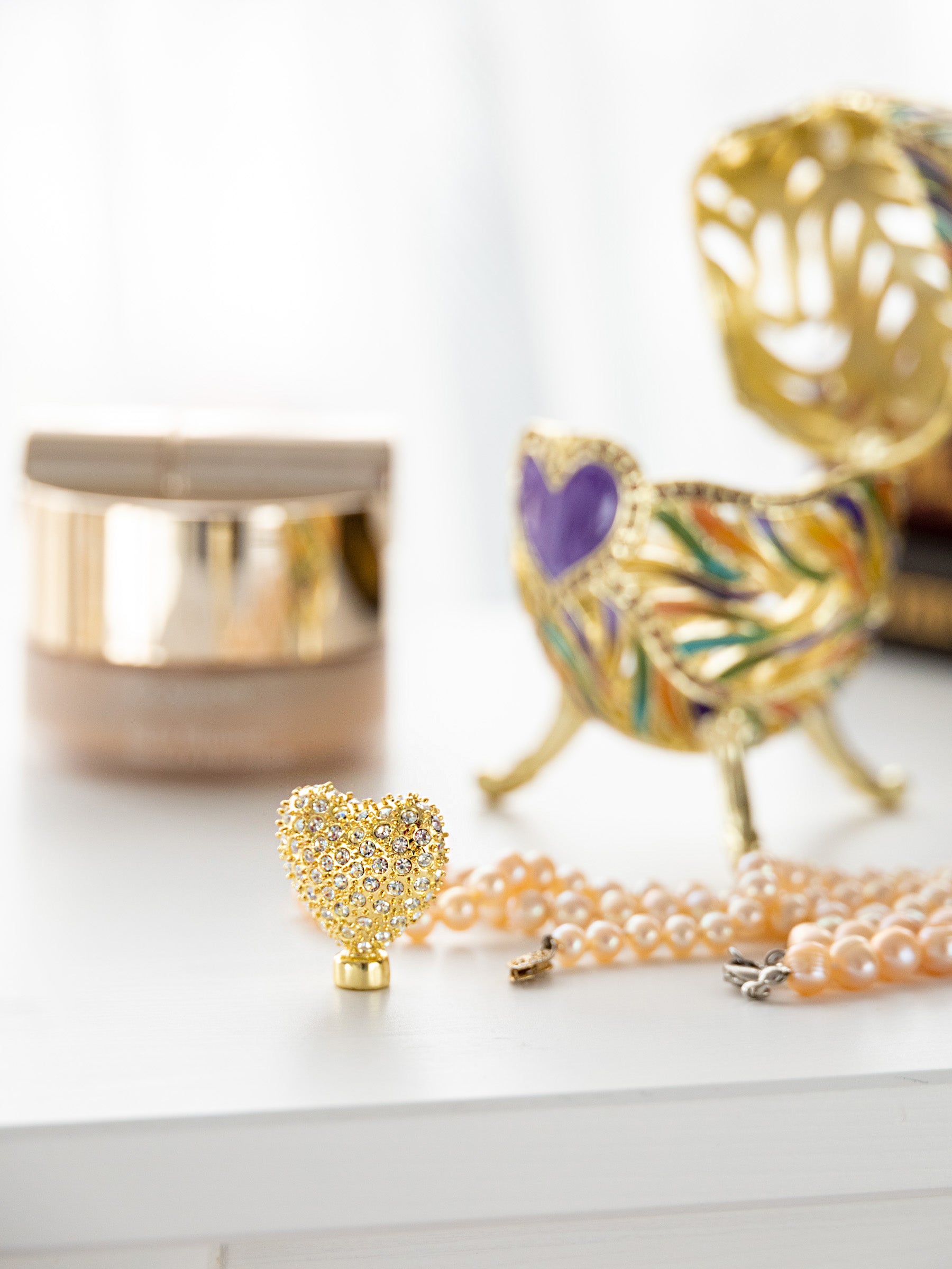 Keren Kopal colorful heart egg