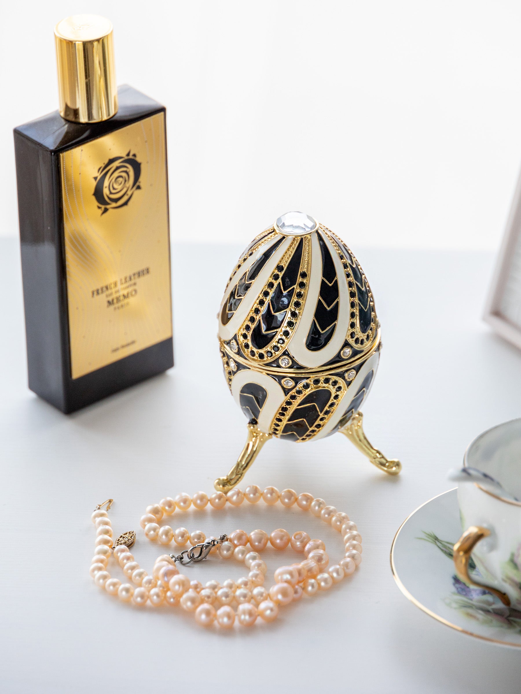 Keren Kopal Black and White Music box Fur Elise by Beethoven Faberge Egg