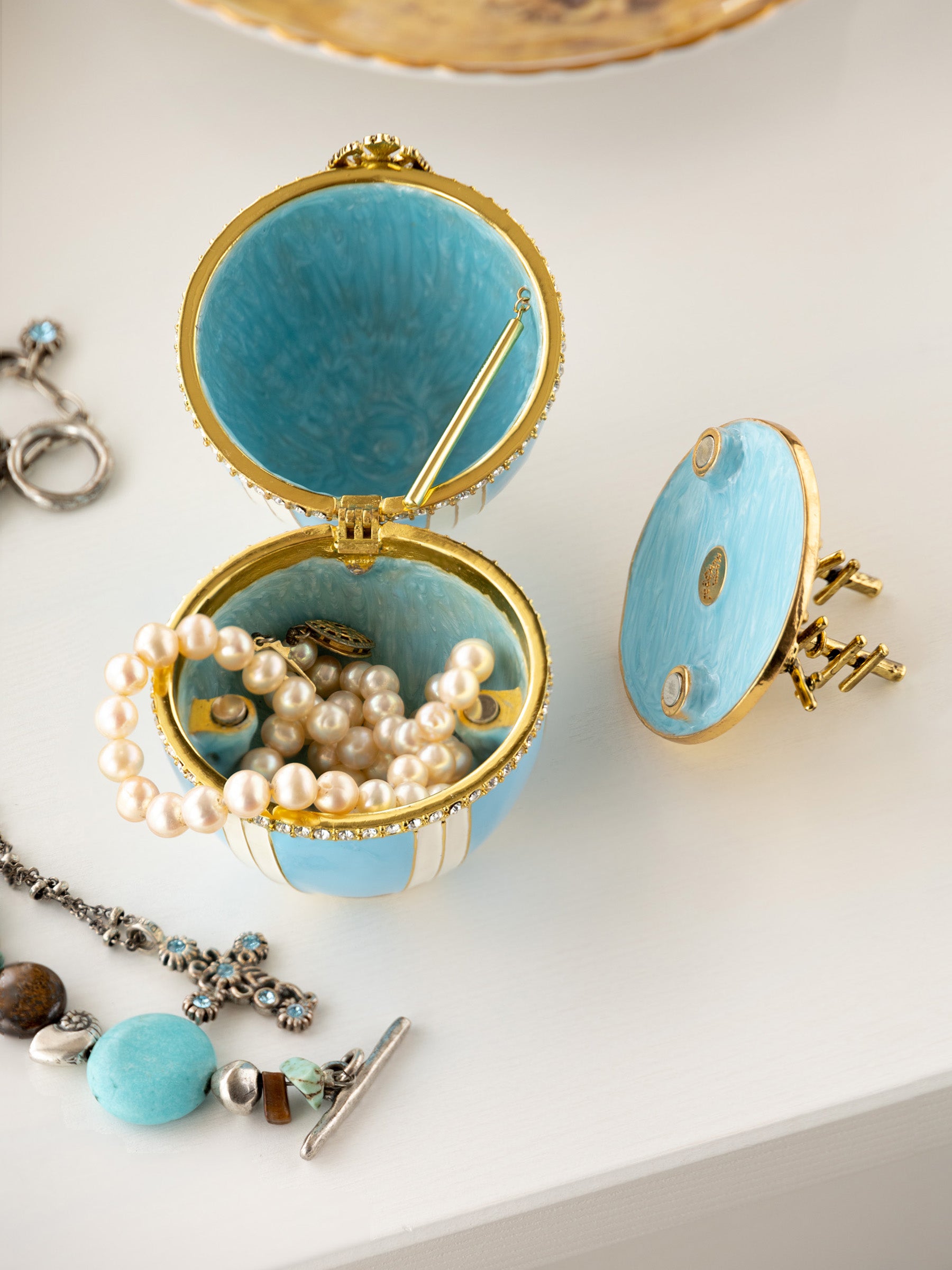 Keren Kopal Light Blue Egg with a Sailing ship