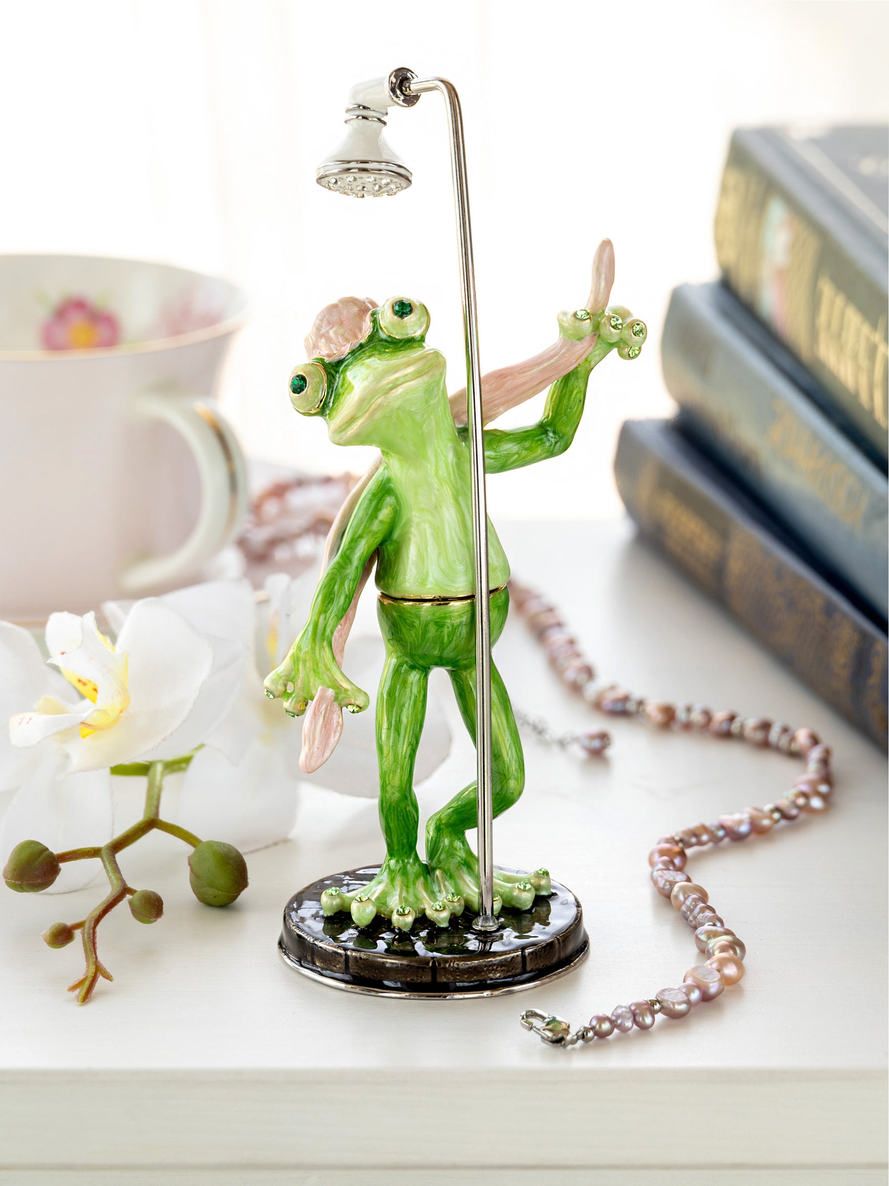 Keren Kopal Frog Taking a Shower Trinket Box with Pink Towel