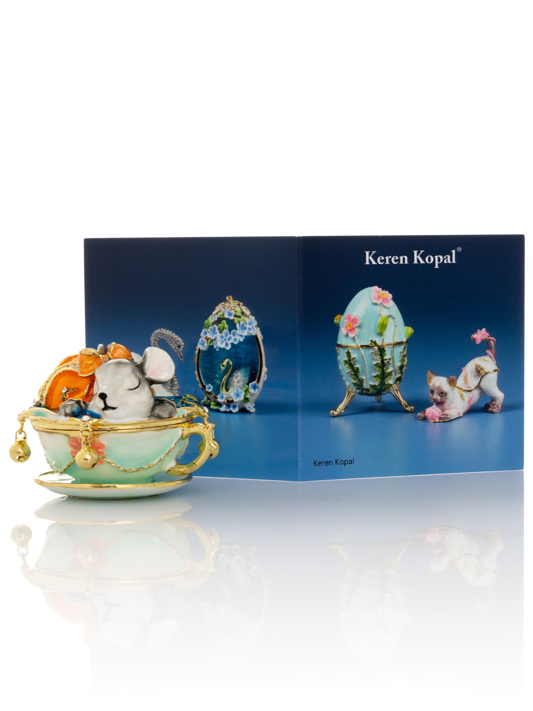 Keren Kopal Rat on Tea Pot