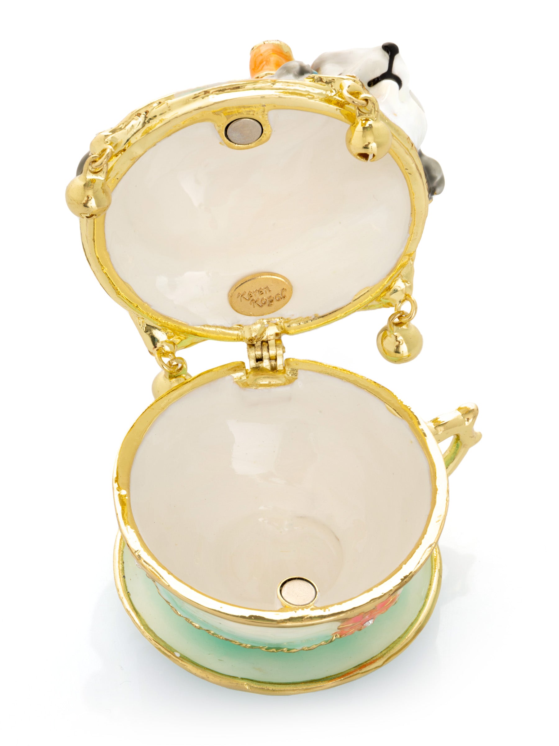 Keren Kopal Rat on Tea Pot