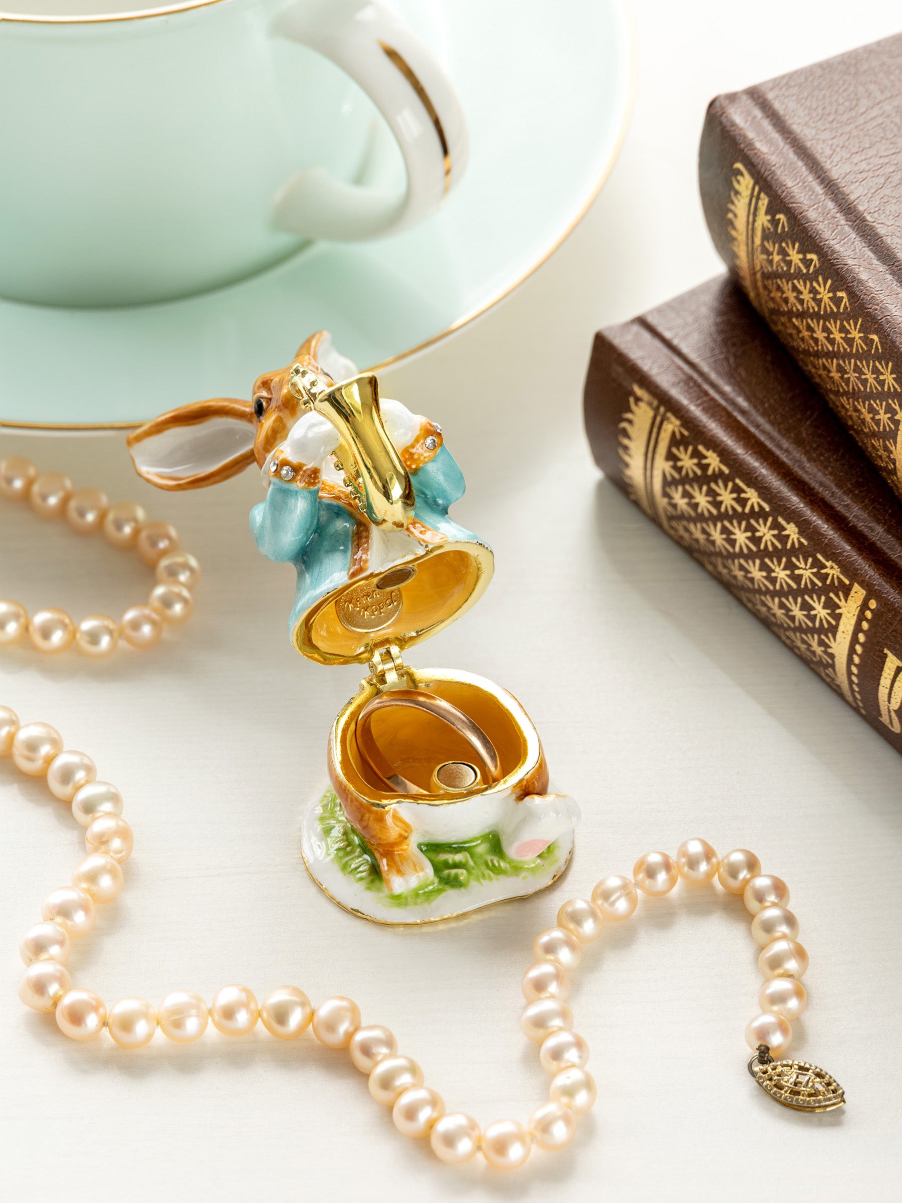 Keren Kopal Rabbit playing the saxophone trinket box