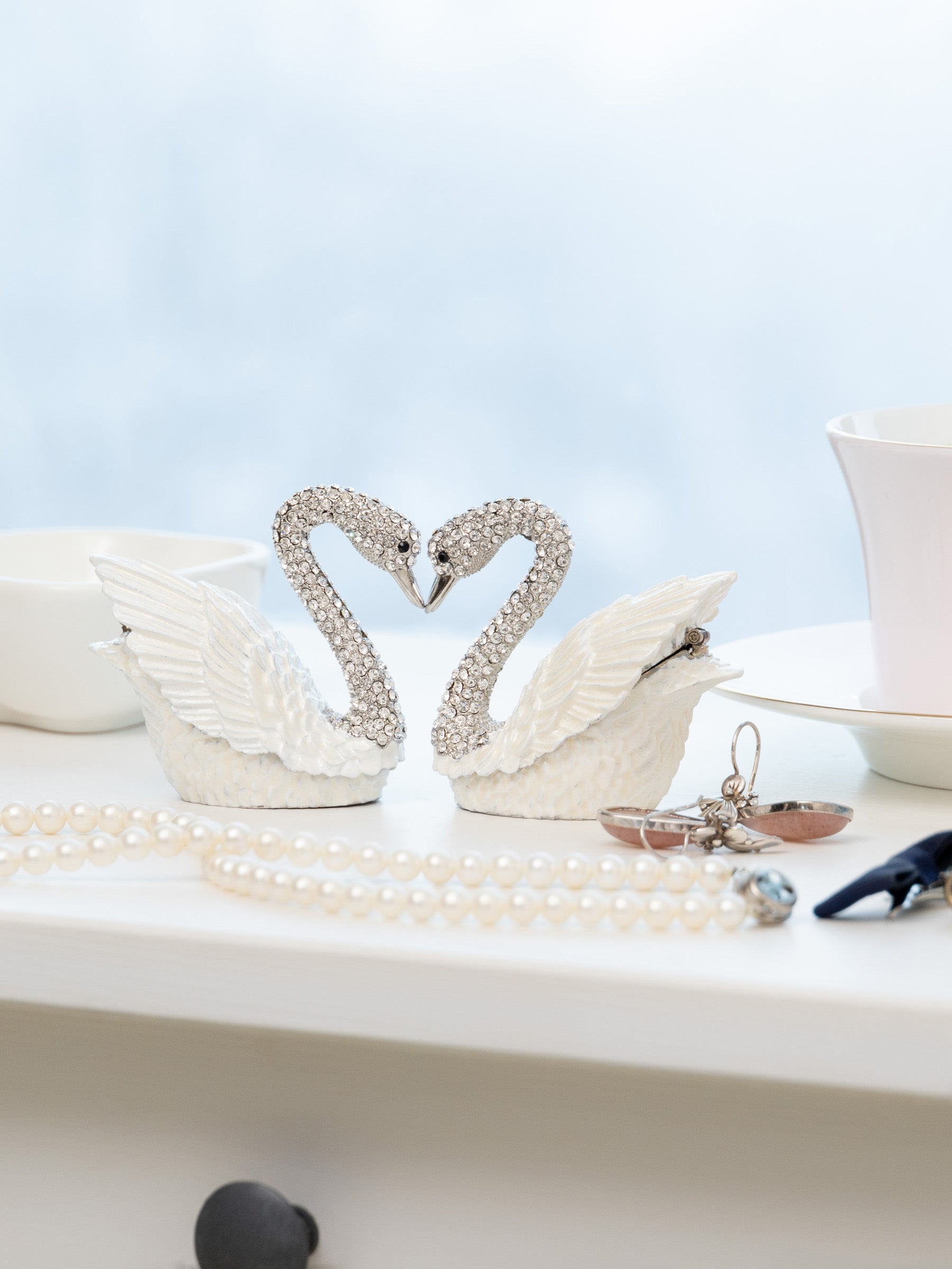 Keren Kopal White Swan with crystal neck