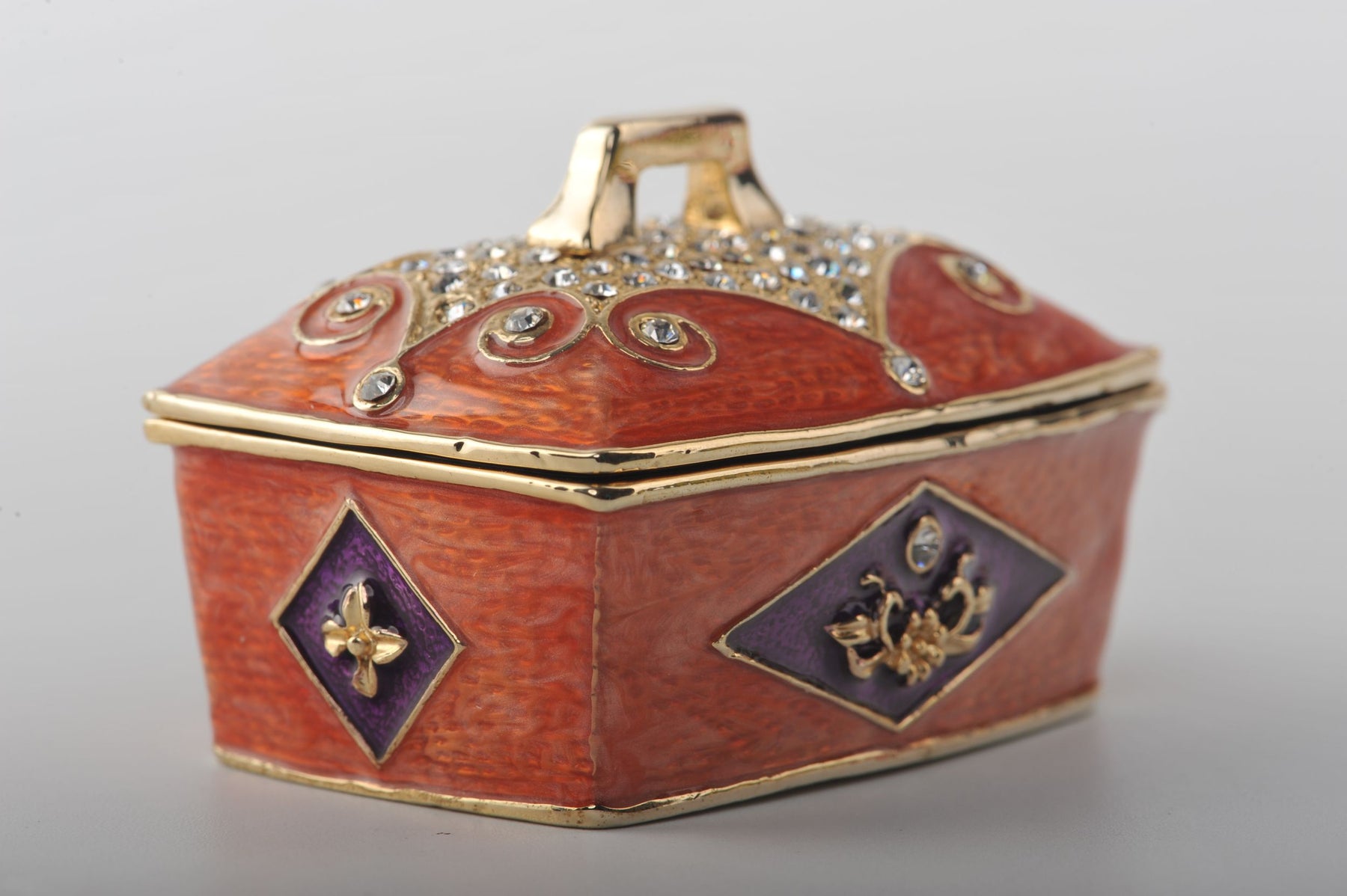 Keren Kopal Bag Shaped Box