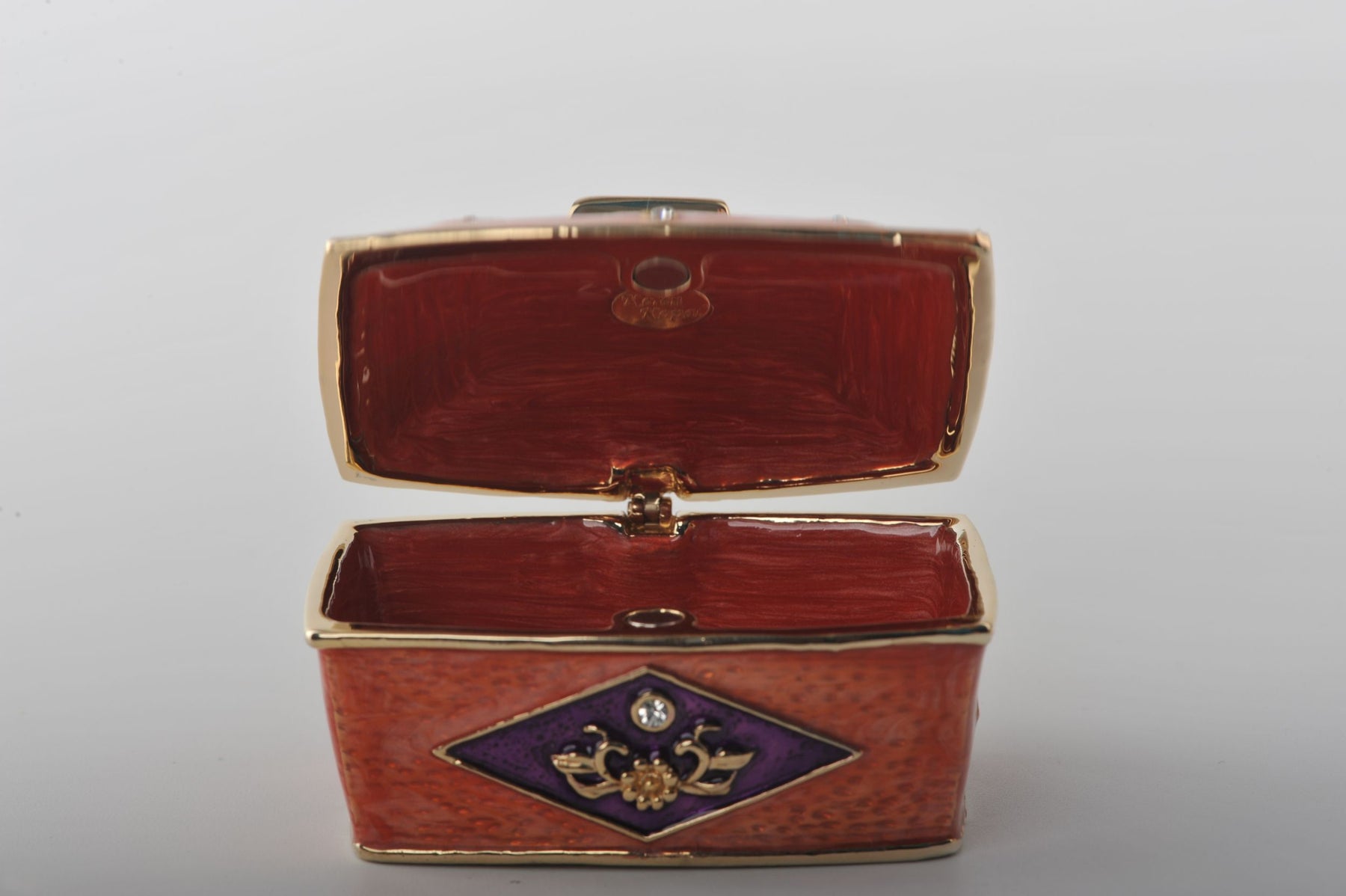 Keren Kopal Bag Shaped Box