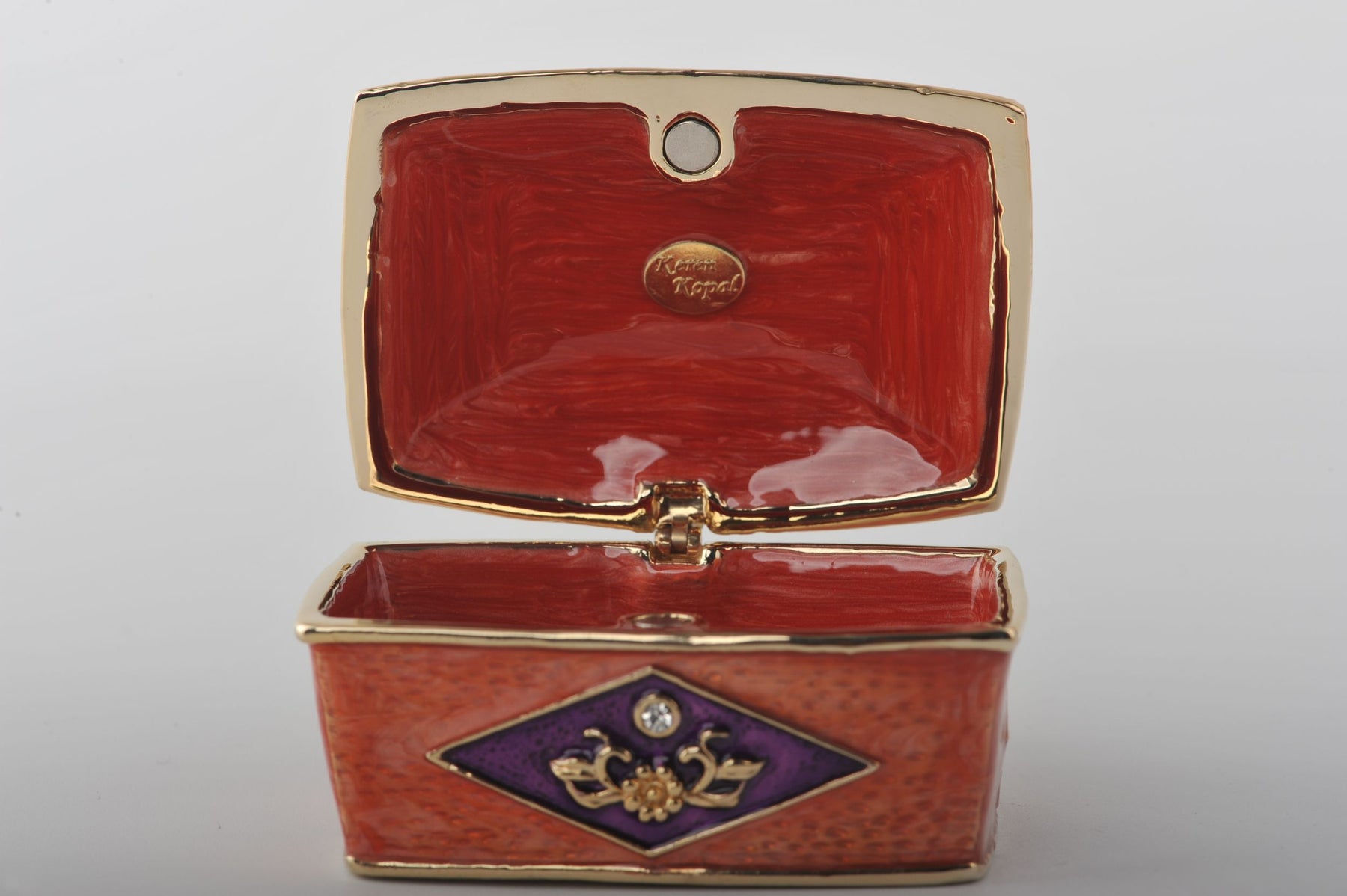 Keren Kopal Bag Shaped Box