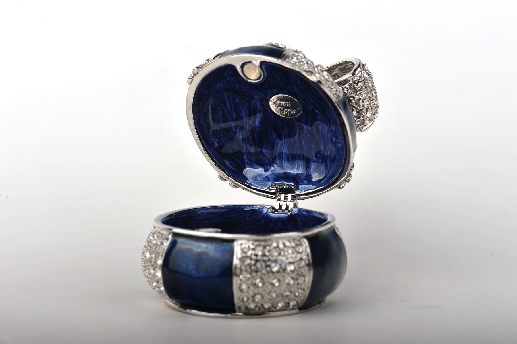 Keren Kopal Blue & Silver Present Box