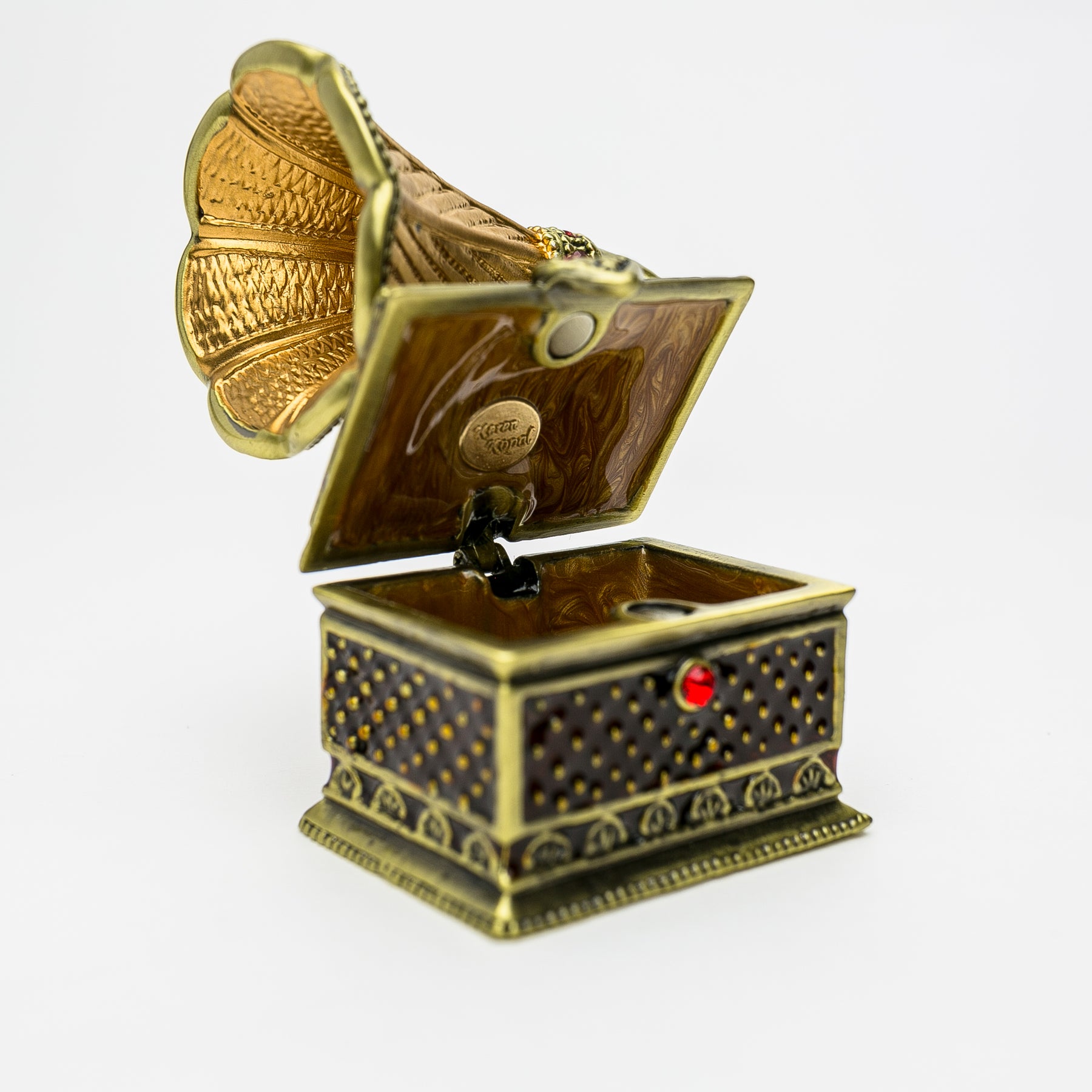 Keren Kopal Antique Gramophone