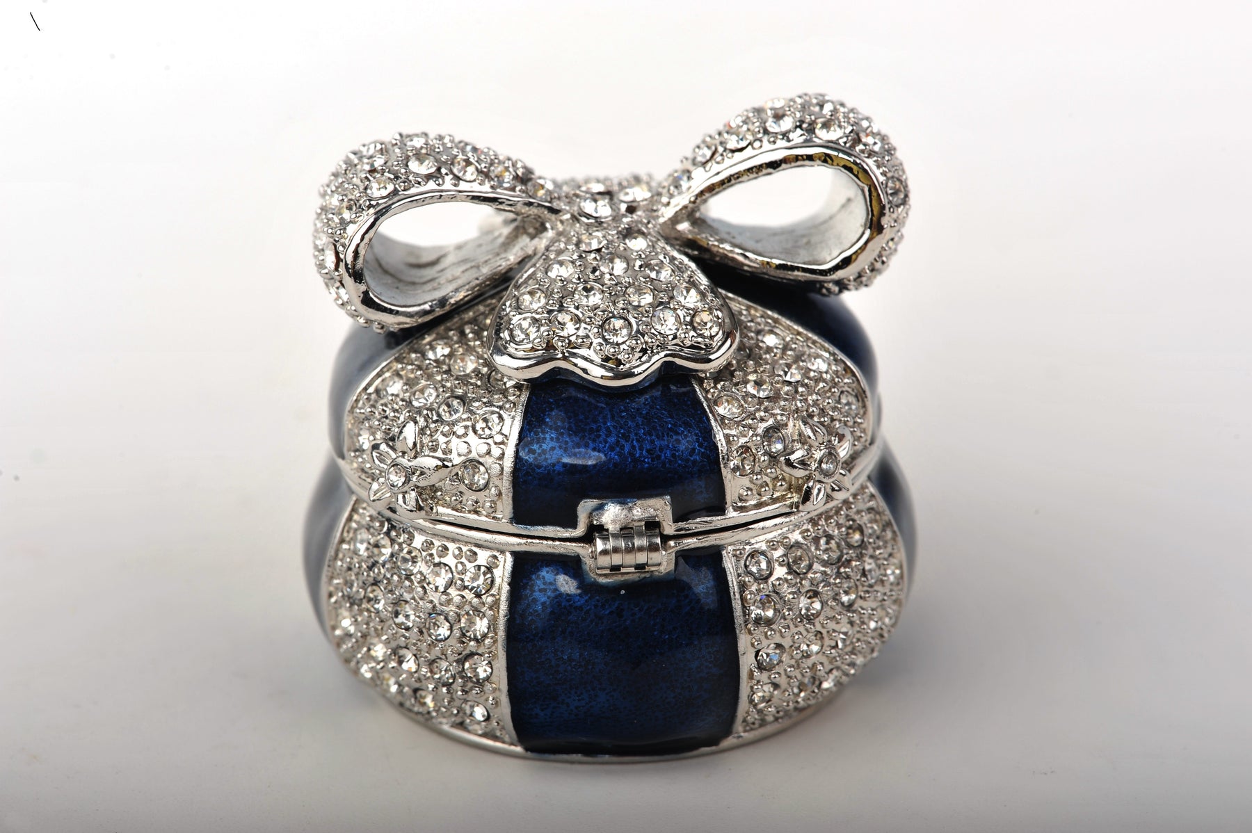 Keren Kopal Blue & Silver Present Box