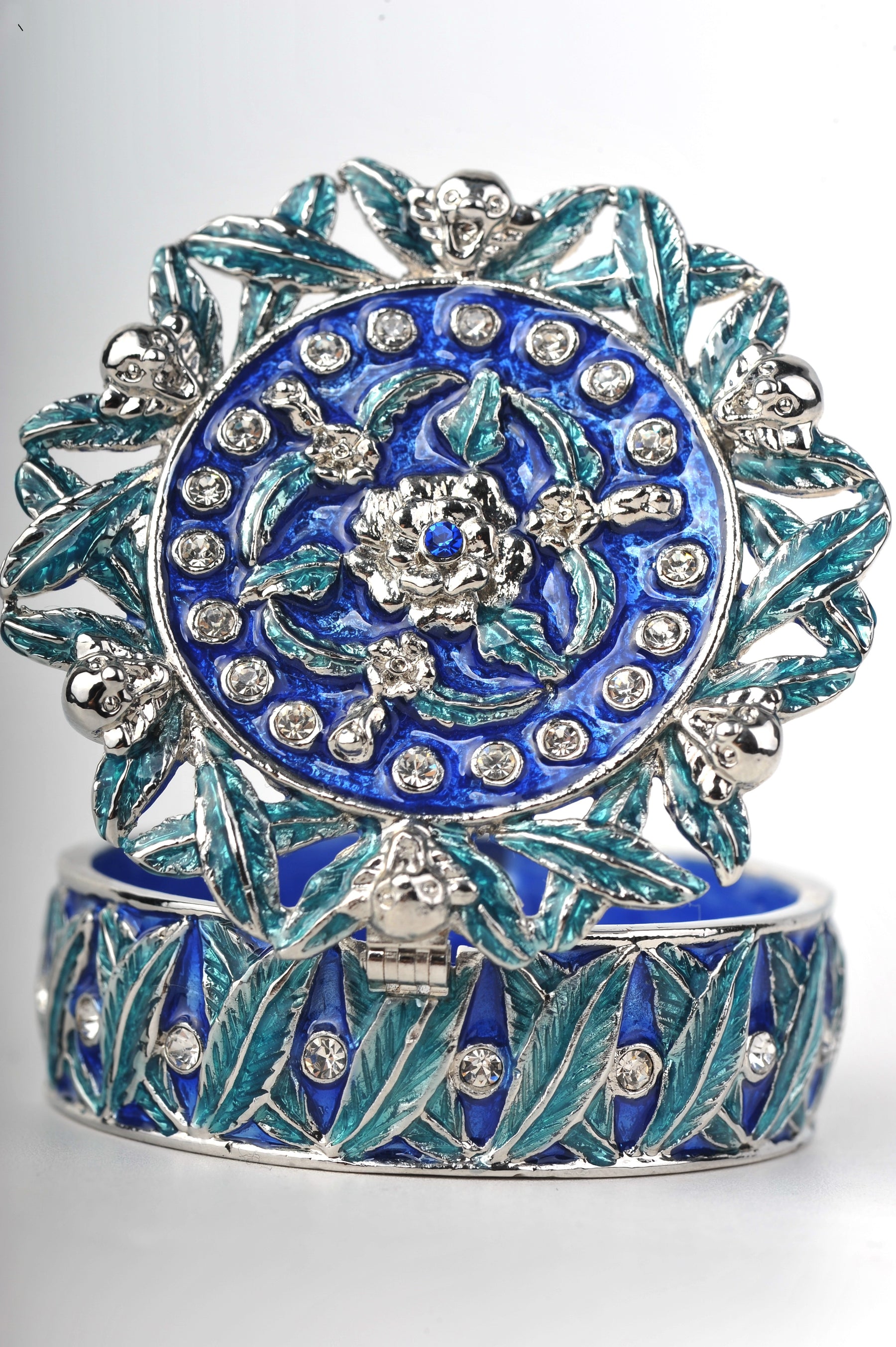 Keren Kopal Blue Box Decorated with Leaves