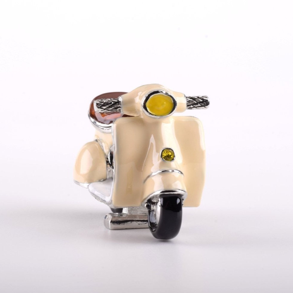 Keren Kopal Beige Vespa
