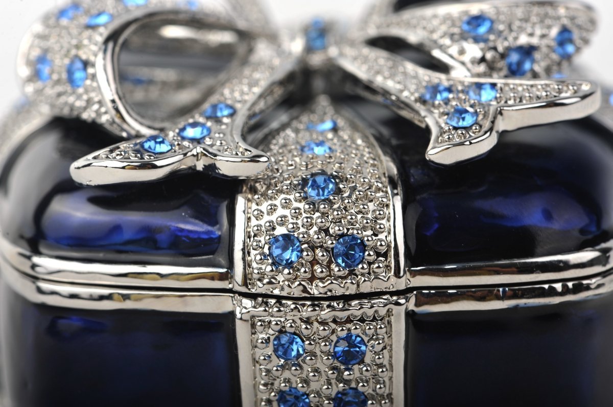 Keren Kopal Blue Present Box