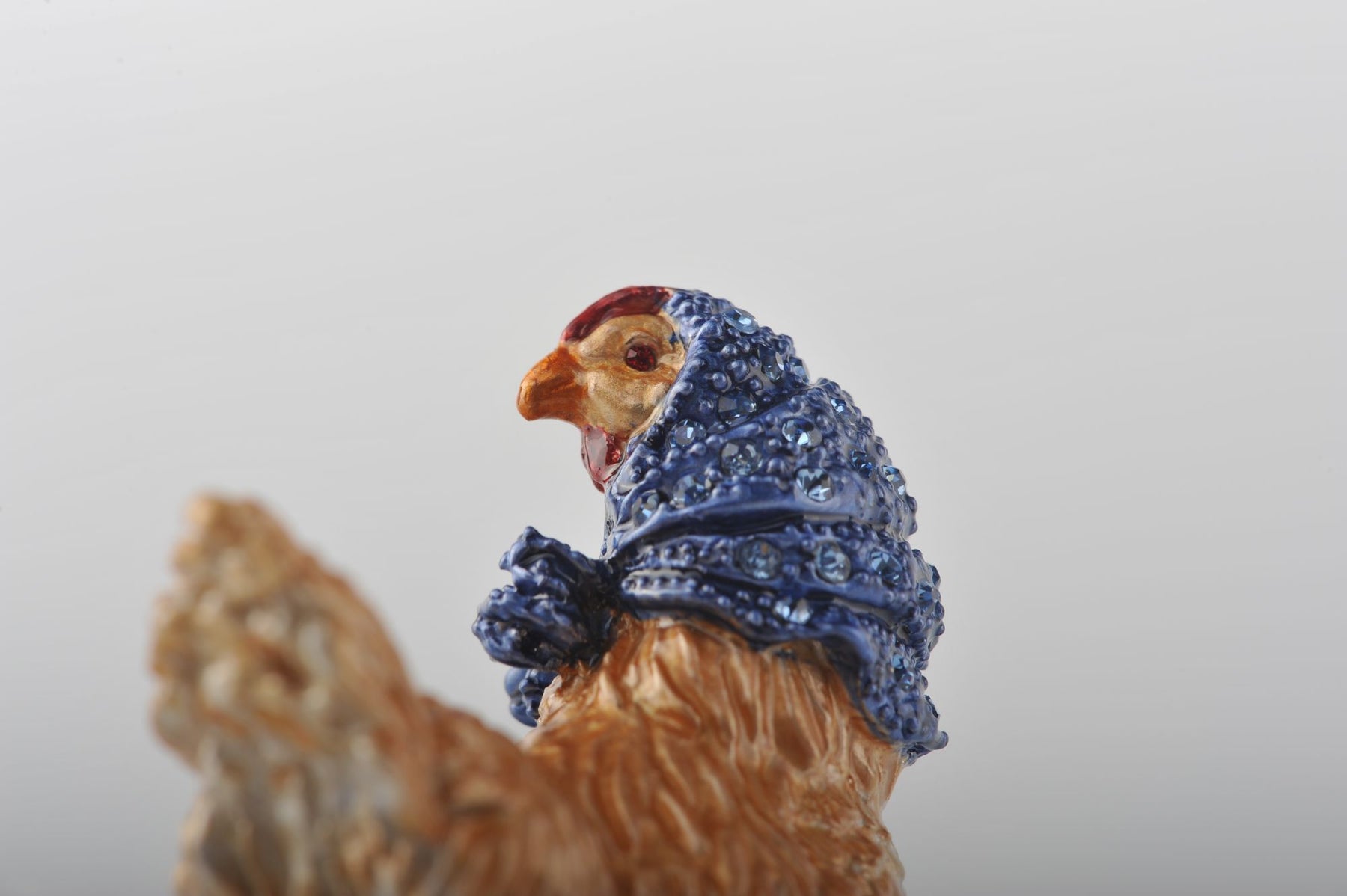 Keren Kopal Chicken with Head Cover