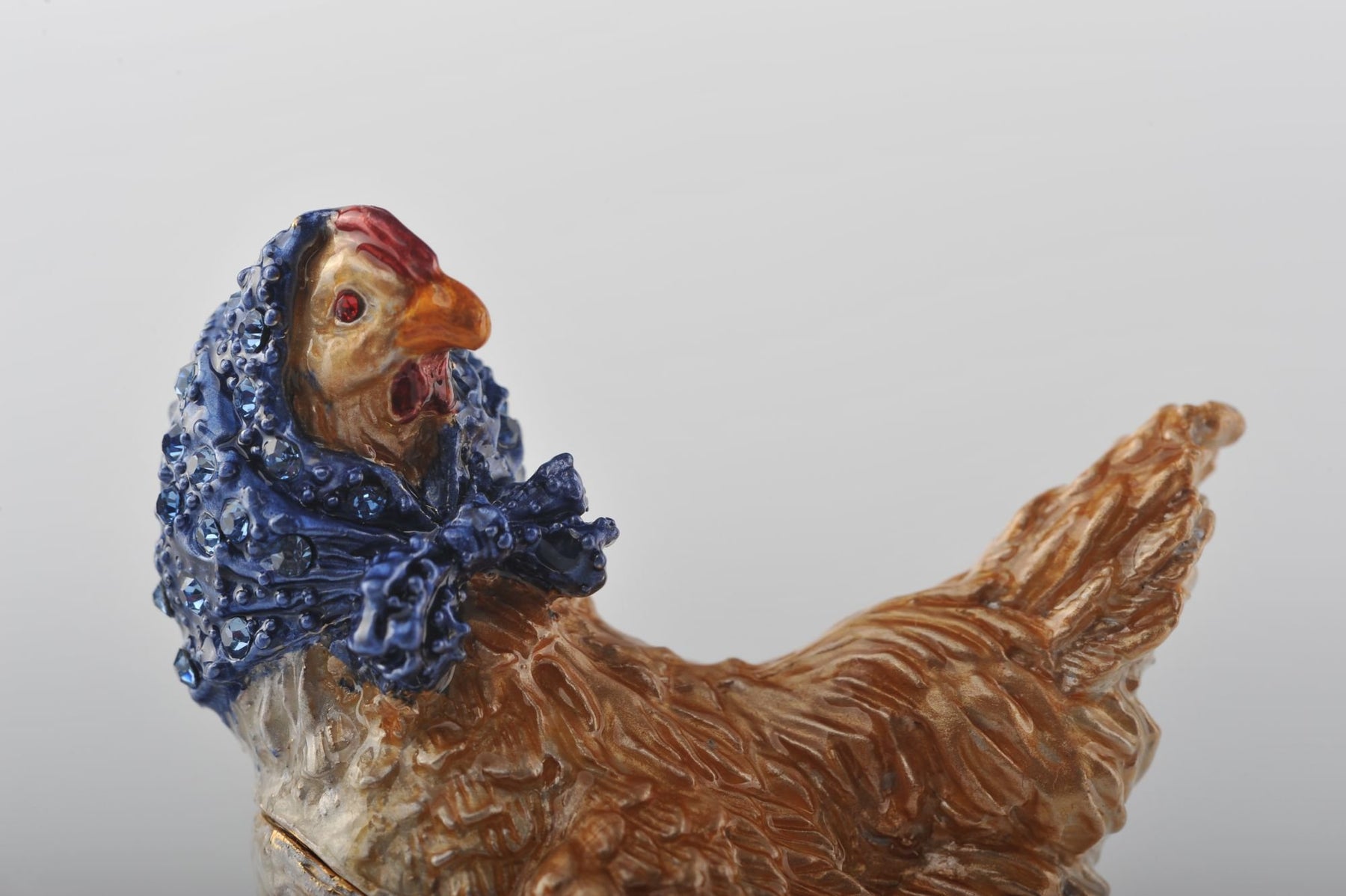 Keren Kopal Chicken with Head Cover