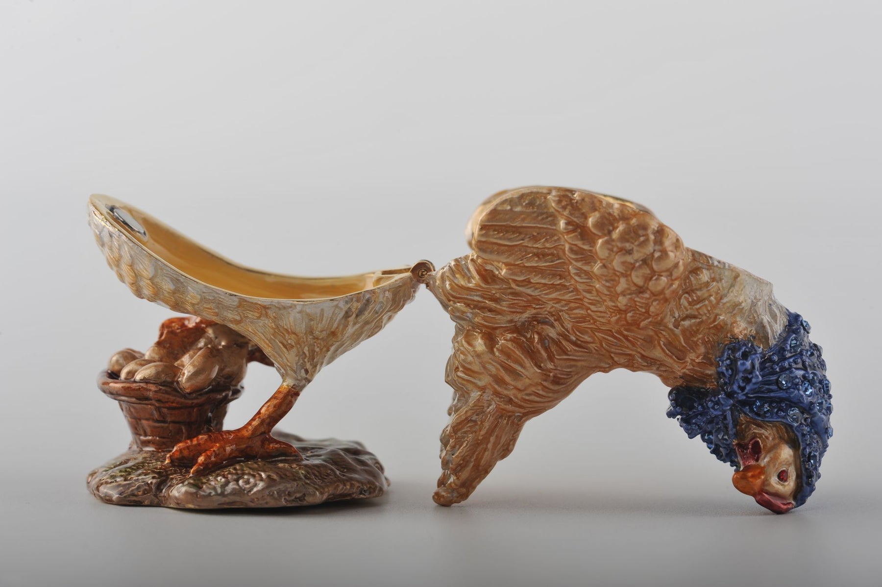 Keren Kopal Chicken with Head Cover