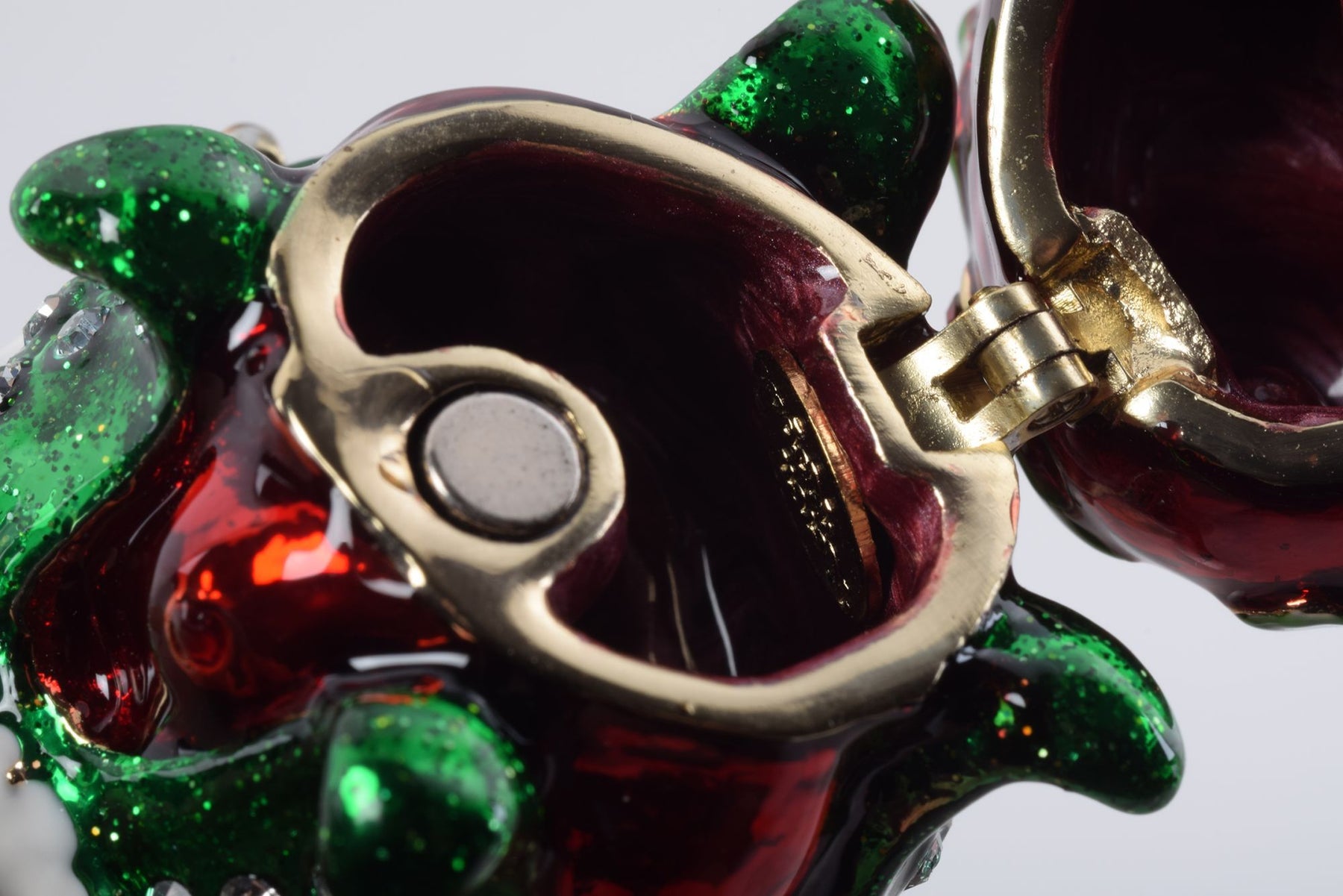 Keren Kopal Christmas Cat in a Christmas Boot