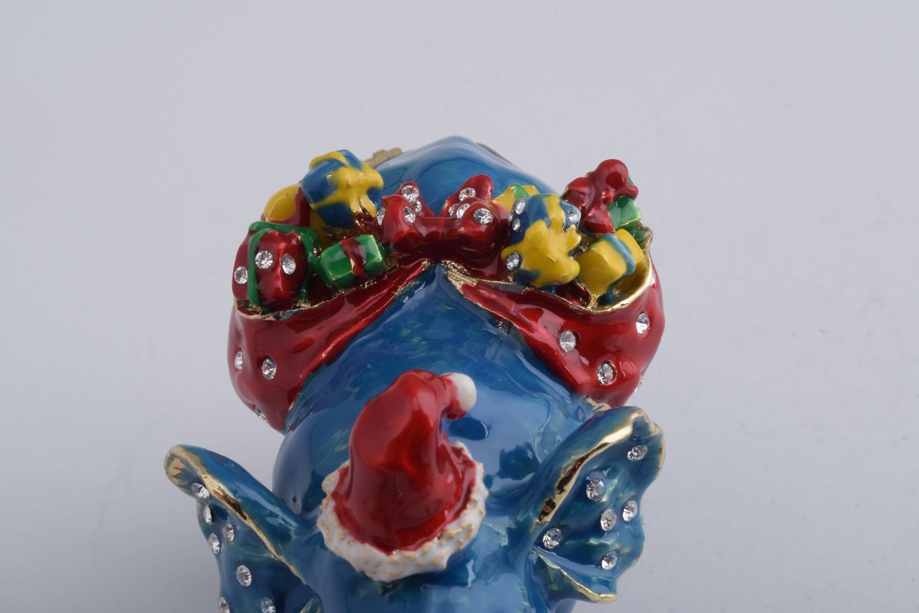 Keren Kopal Christmas Elephant bearing gifts and presents