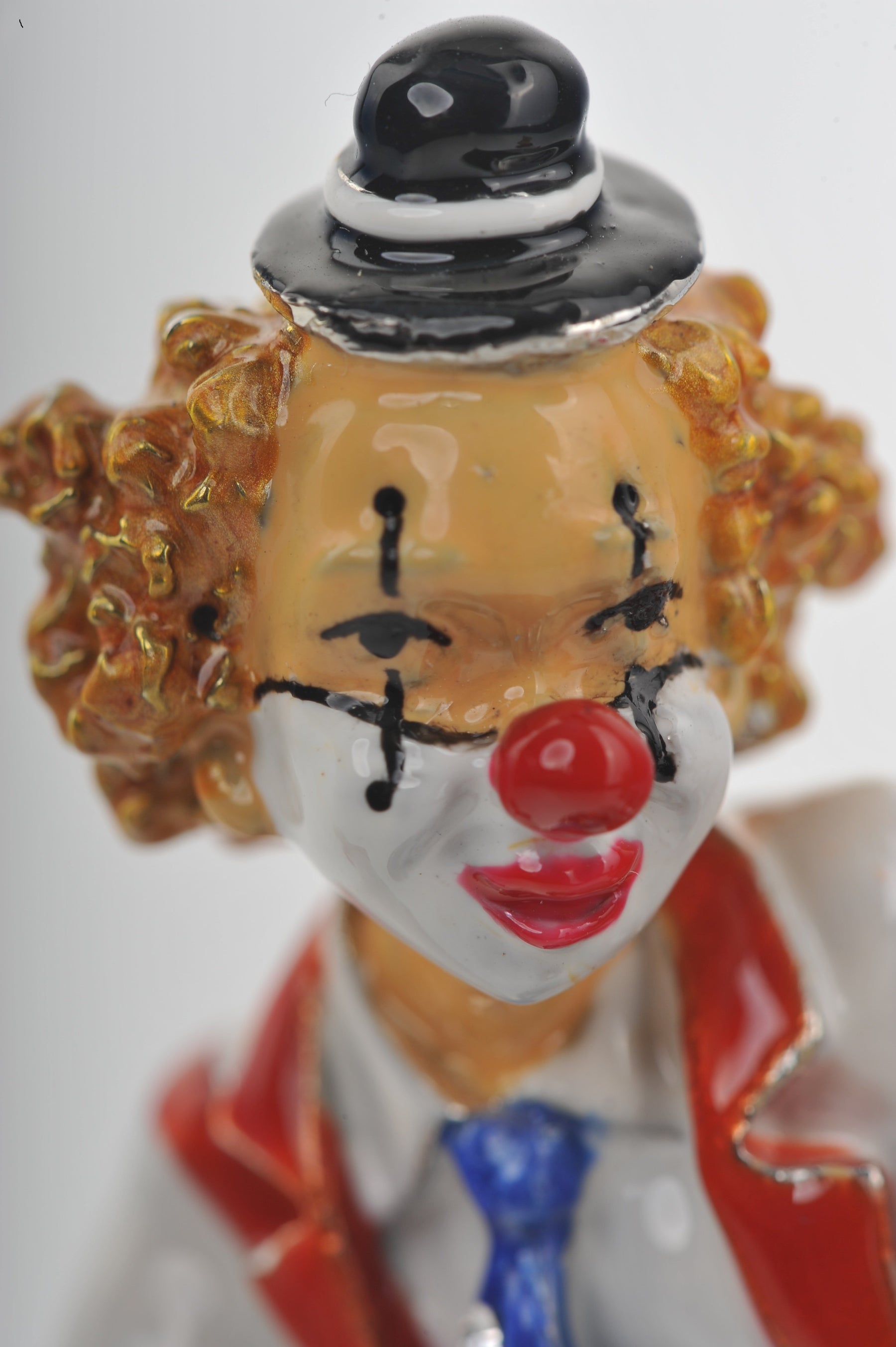 Keren Kopal Circus Clown on Unicycle Joggling