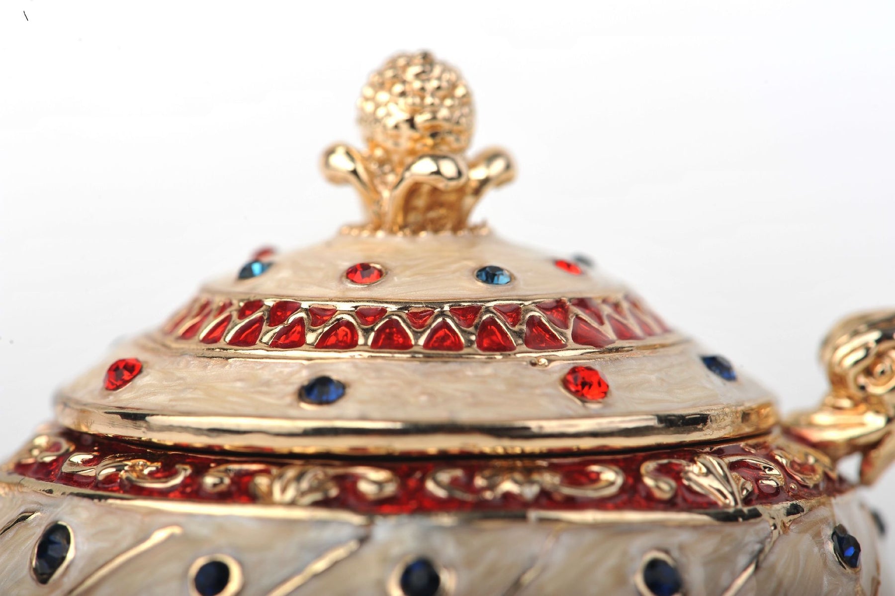 Keren Kopal Cream Teapot