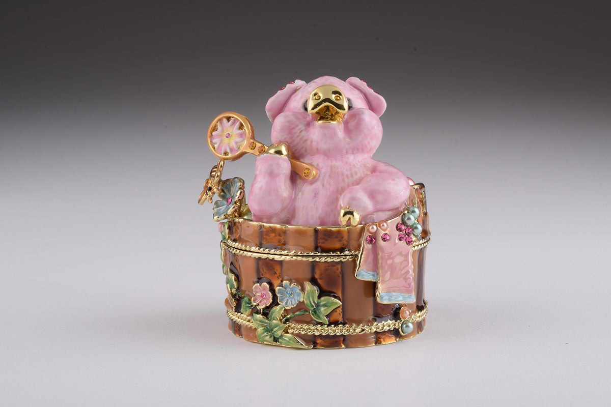 Keren Kopal Pig Taking a Bath