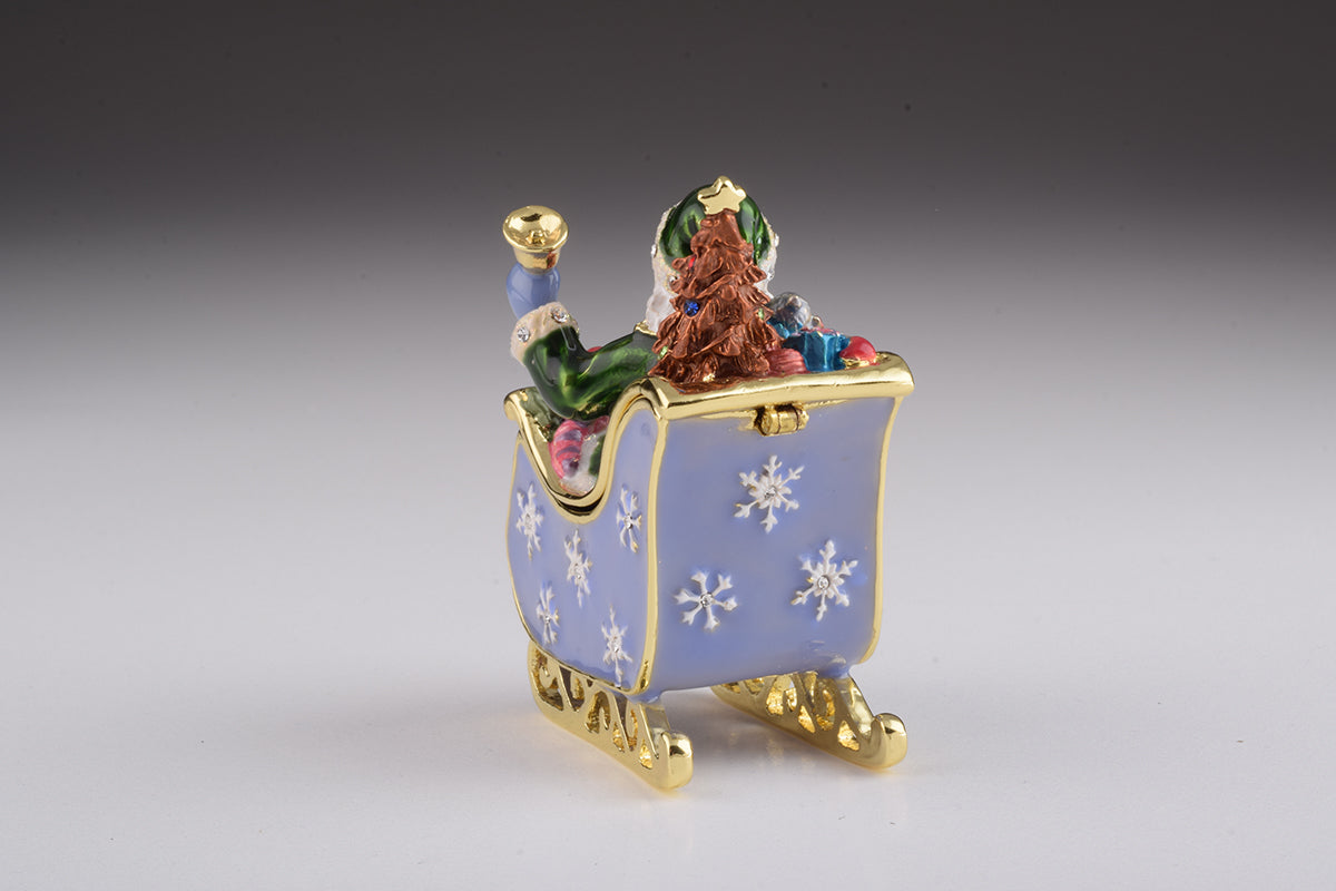 Keren Kopal Santa in Carriage