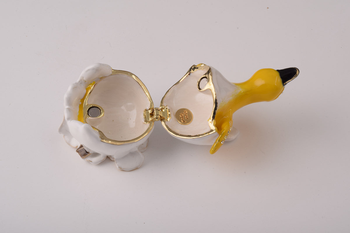 Keren Kopal Duck Coming out of Eggshell