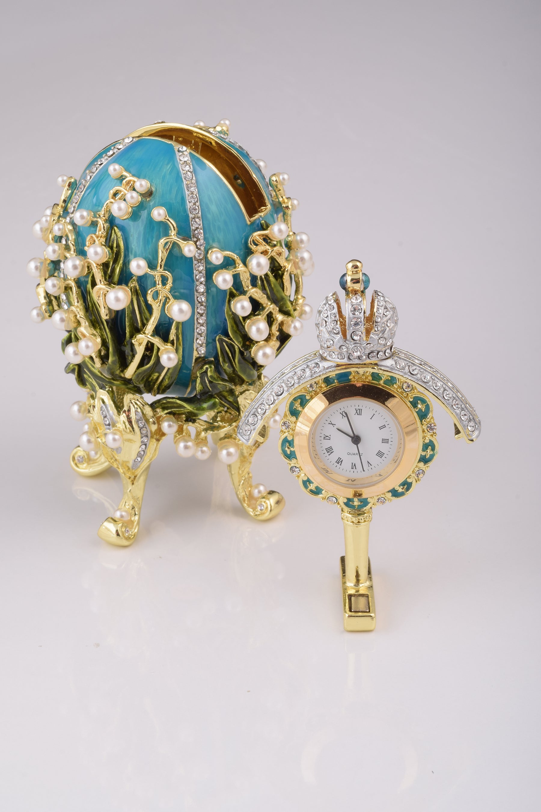 Keren Kopal Blue Easter Egg