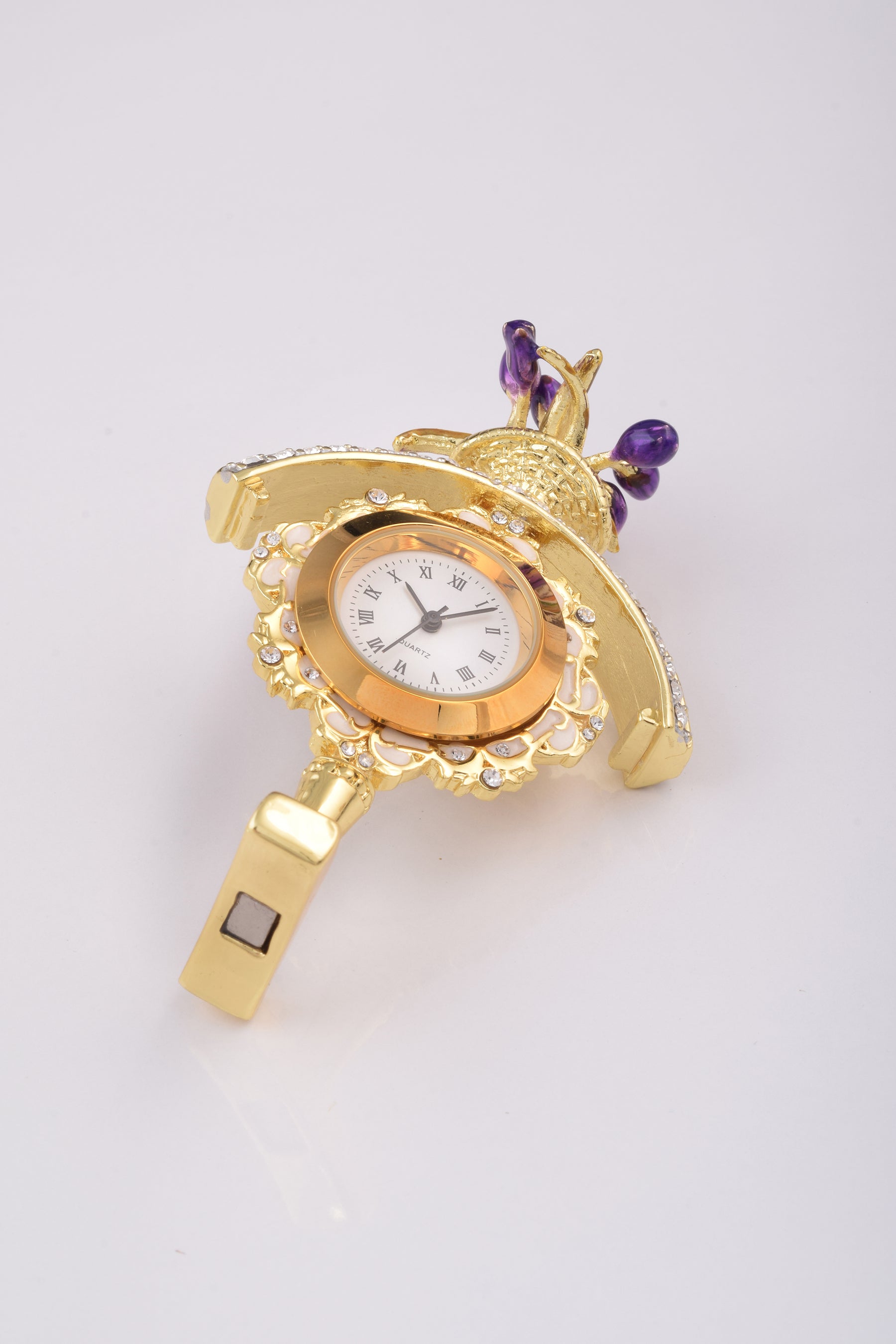 Keren Kopal White Russian Egg