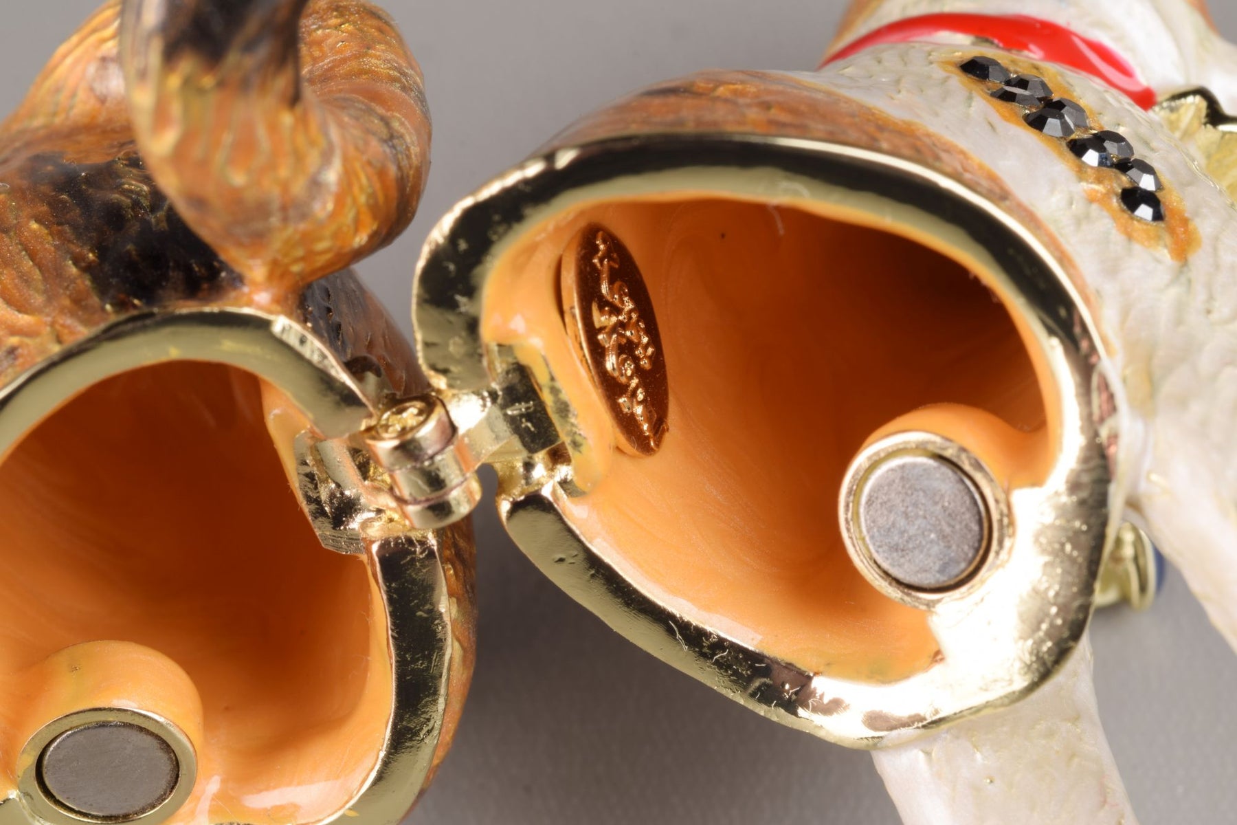 Keren Kopal Brown Cat