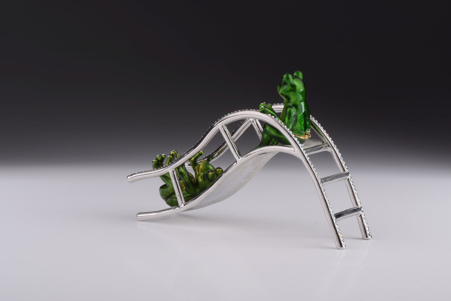 Keren Kopal Two Frogs Riding Slide