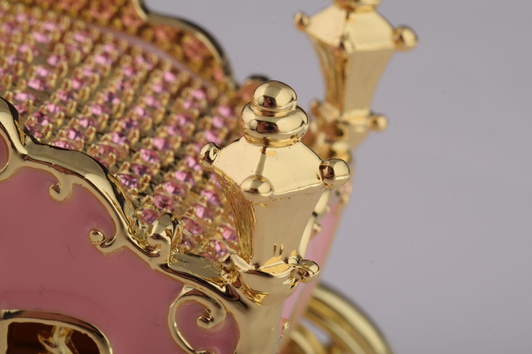 Keren Kopal Golden Pink Carriage