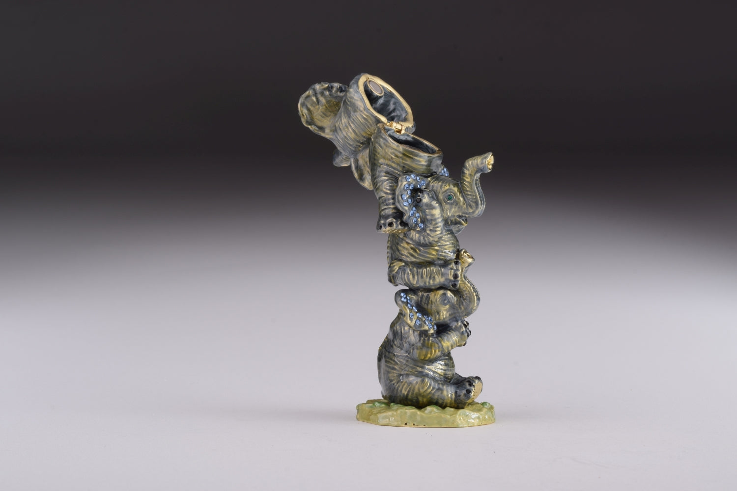 Keren Kopal Three Elephants