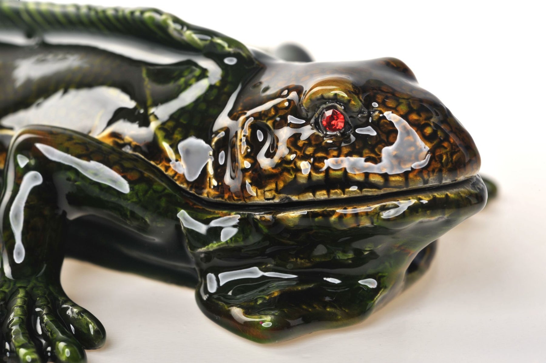 Keren Kopal Dark Green Lizard