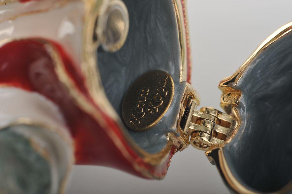 Keren Kopal Elephant Playing the Cello