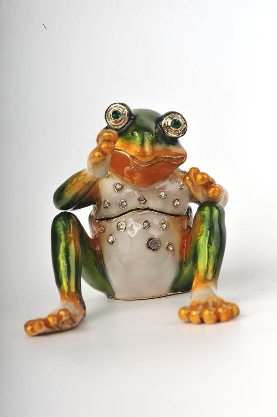 Keren Kopal Frog Mother and Son