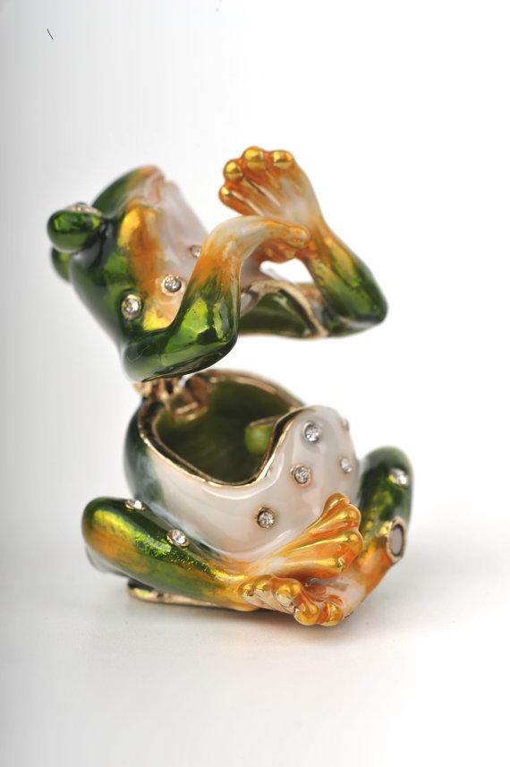 Keren Kopal Frog Mother and Son