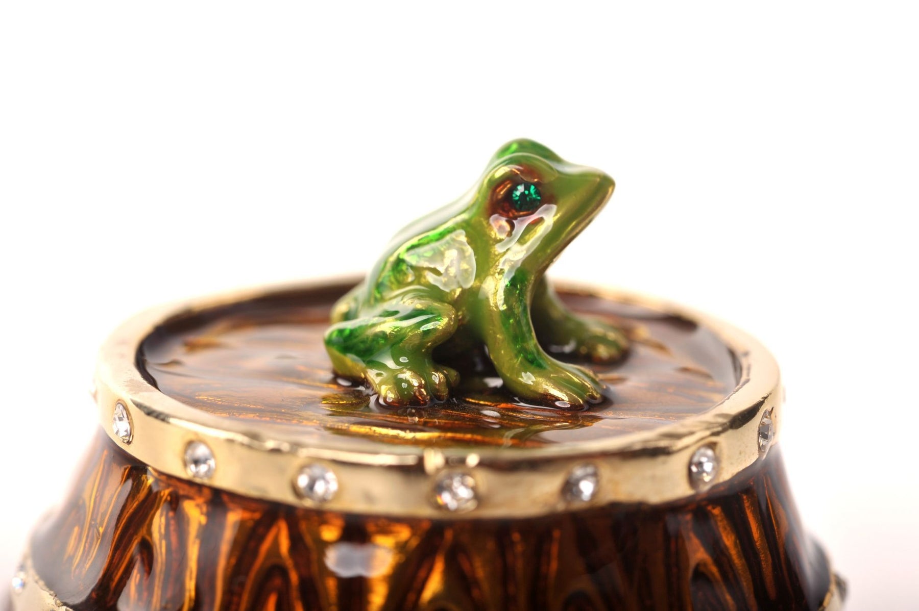 Keren Kopal Frog & Lizard on a Barrel