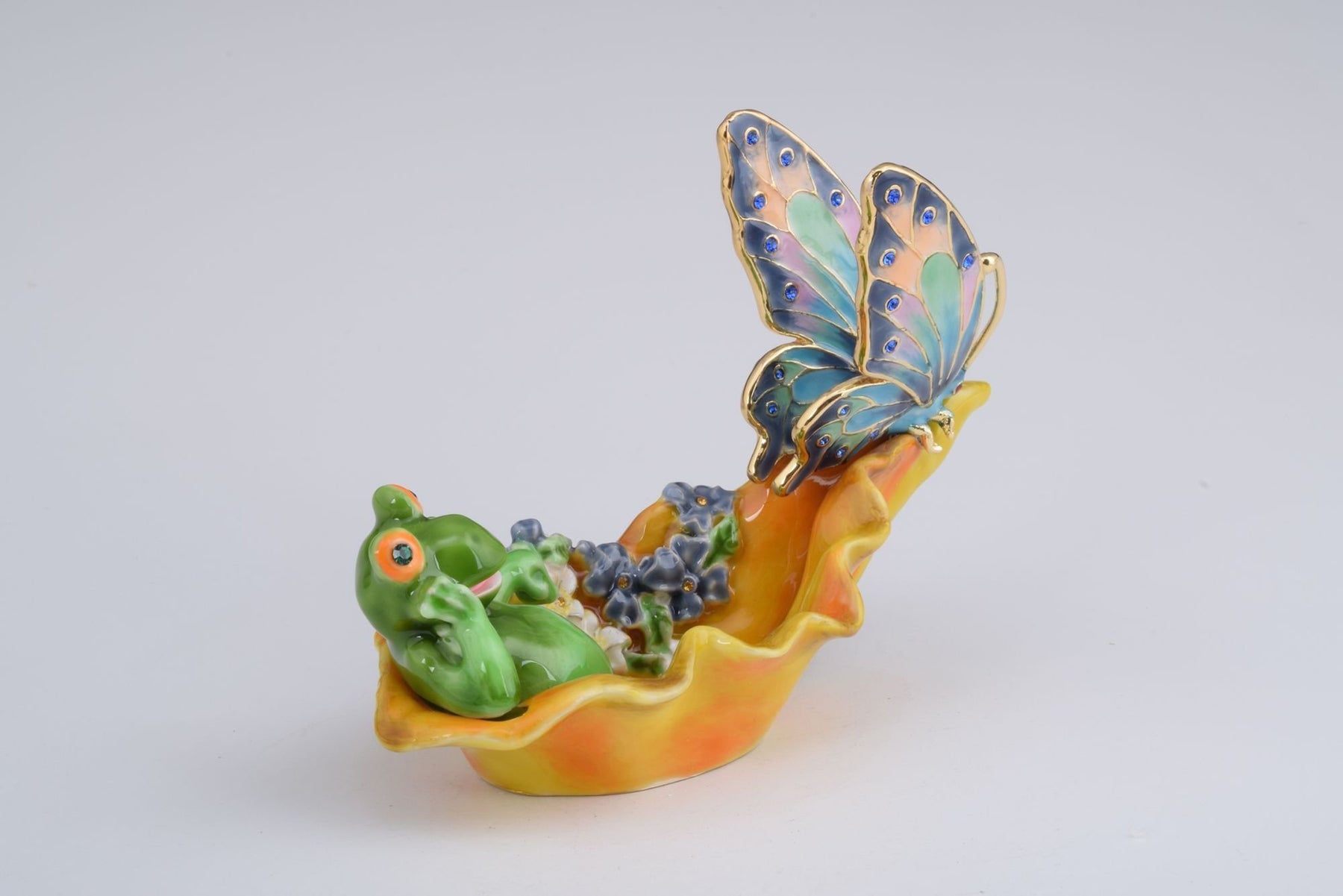 Keren Kopal Frog and a Butterfly in a Shell