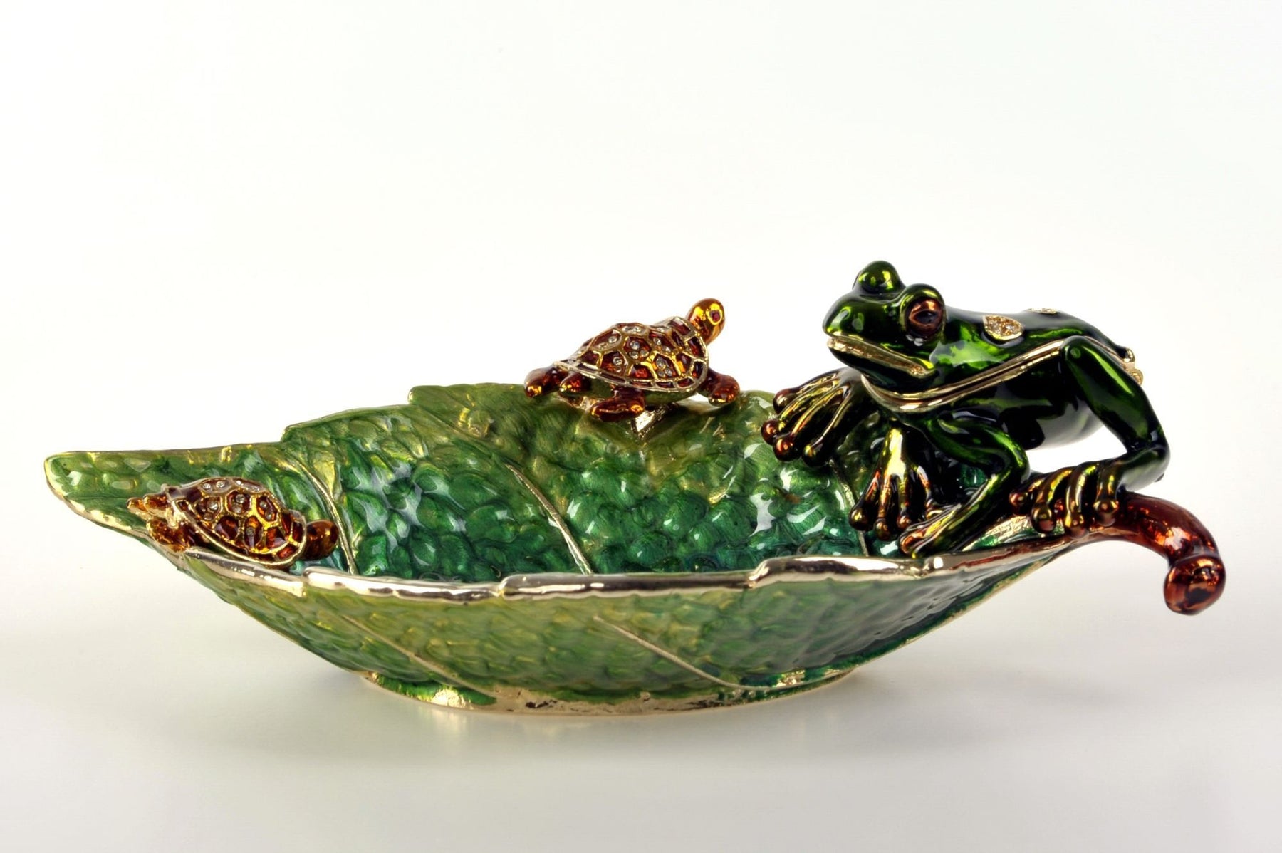 Keren Kopal Frog on a Leaf Bowl
