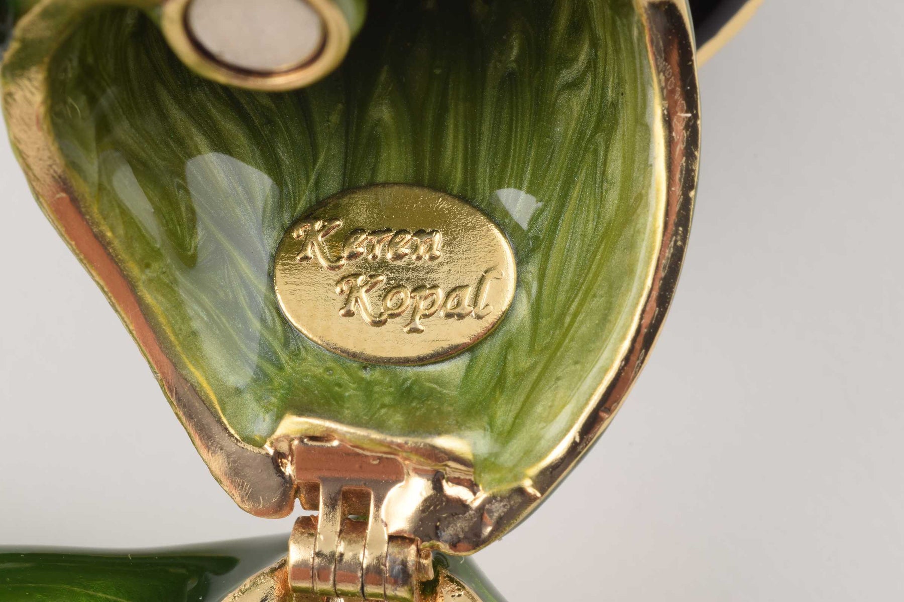 Keren Kopal Frog with a Hat