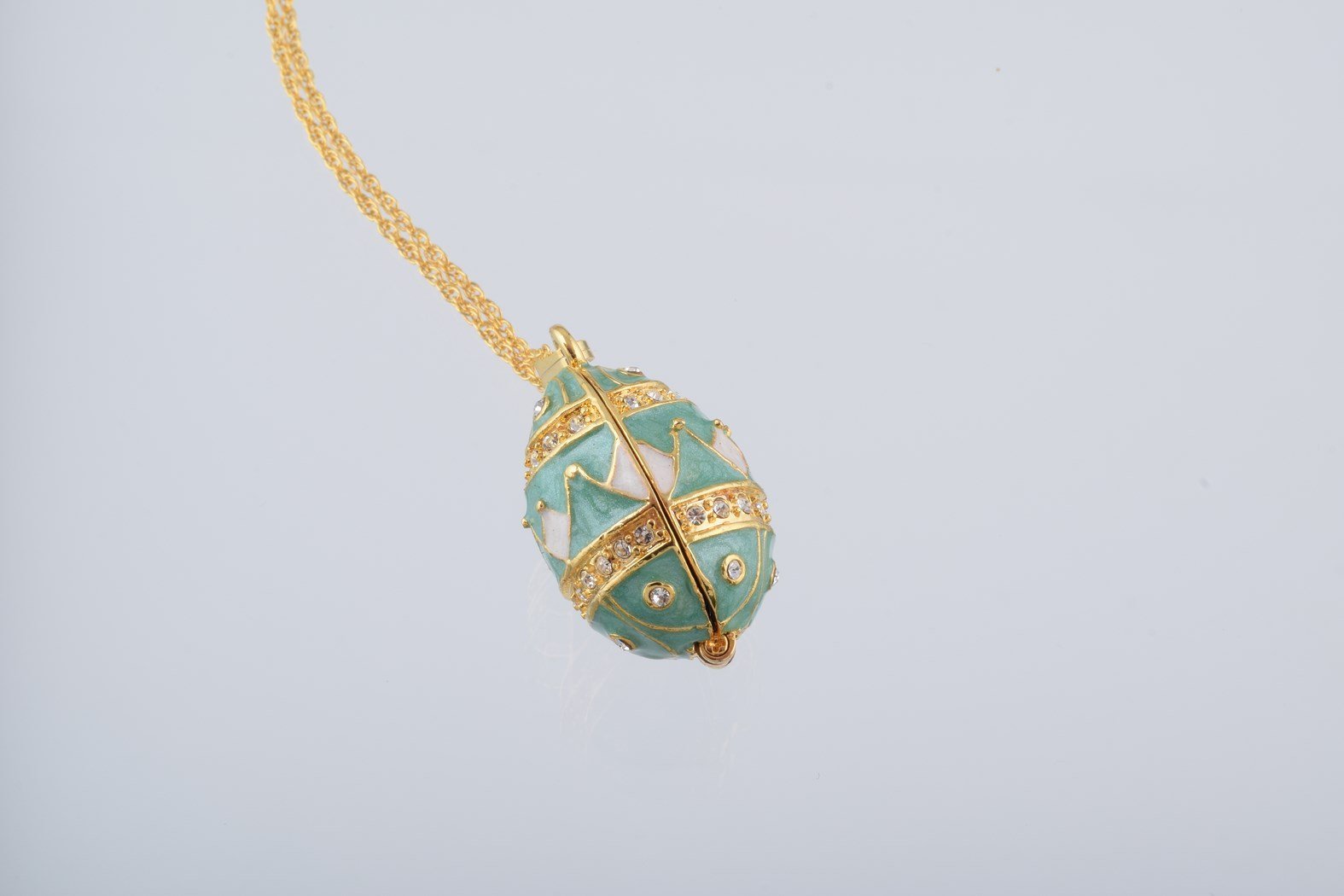 Keren Kopal Gold & Light Green Egg Pendant Necklace