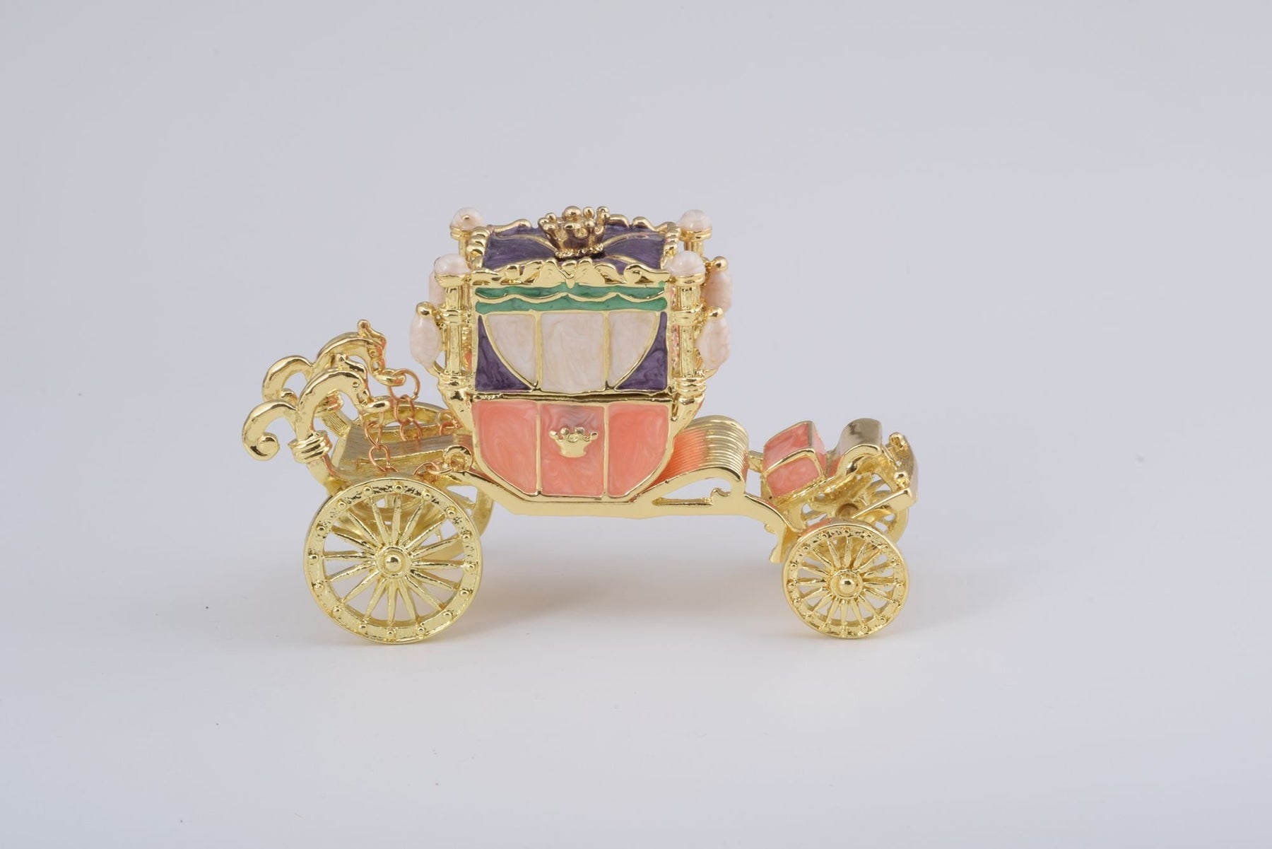 Keren Kopal Golden Carriage with a Clock