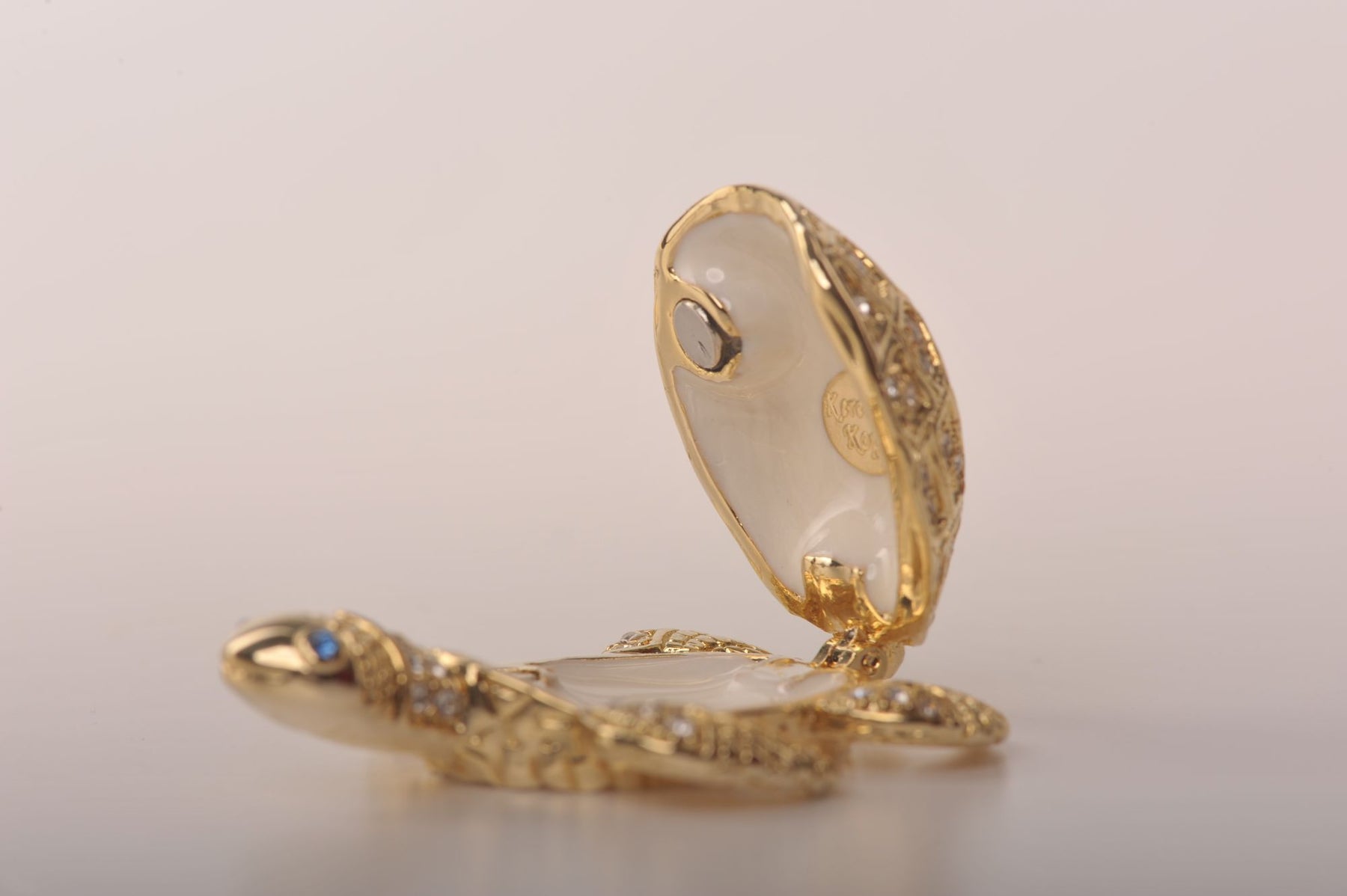 Keren Kopal Golden Sea Turtle